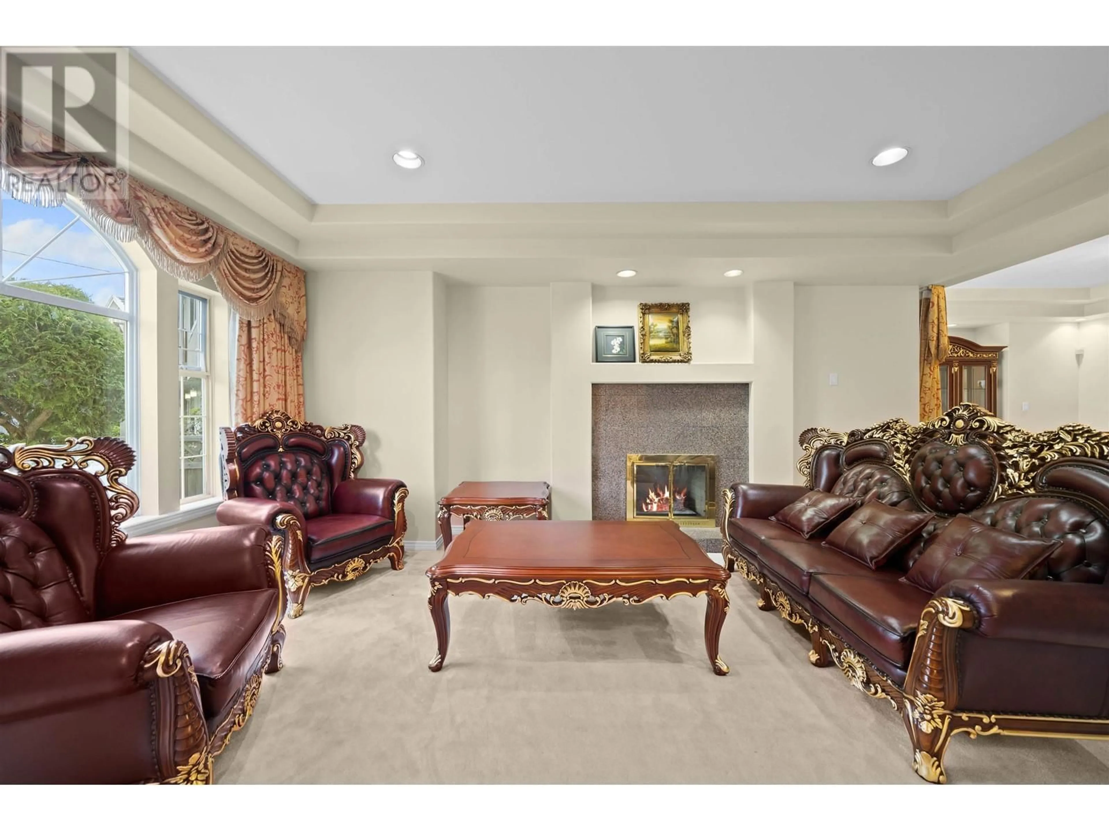 Living room with furniture, unknown for 9680 GILHURST CRESCENT, Richmond British Columbia V7A1P2
