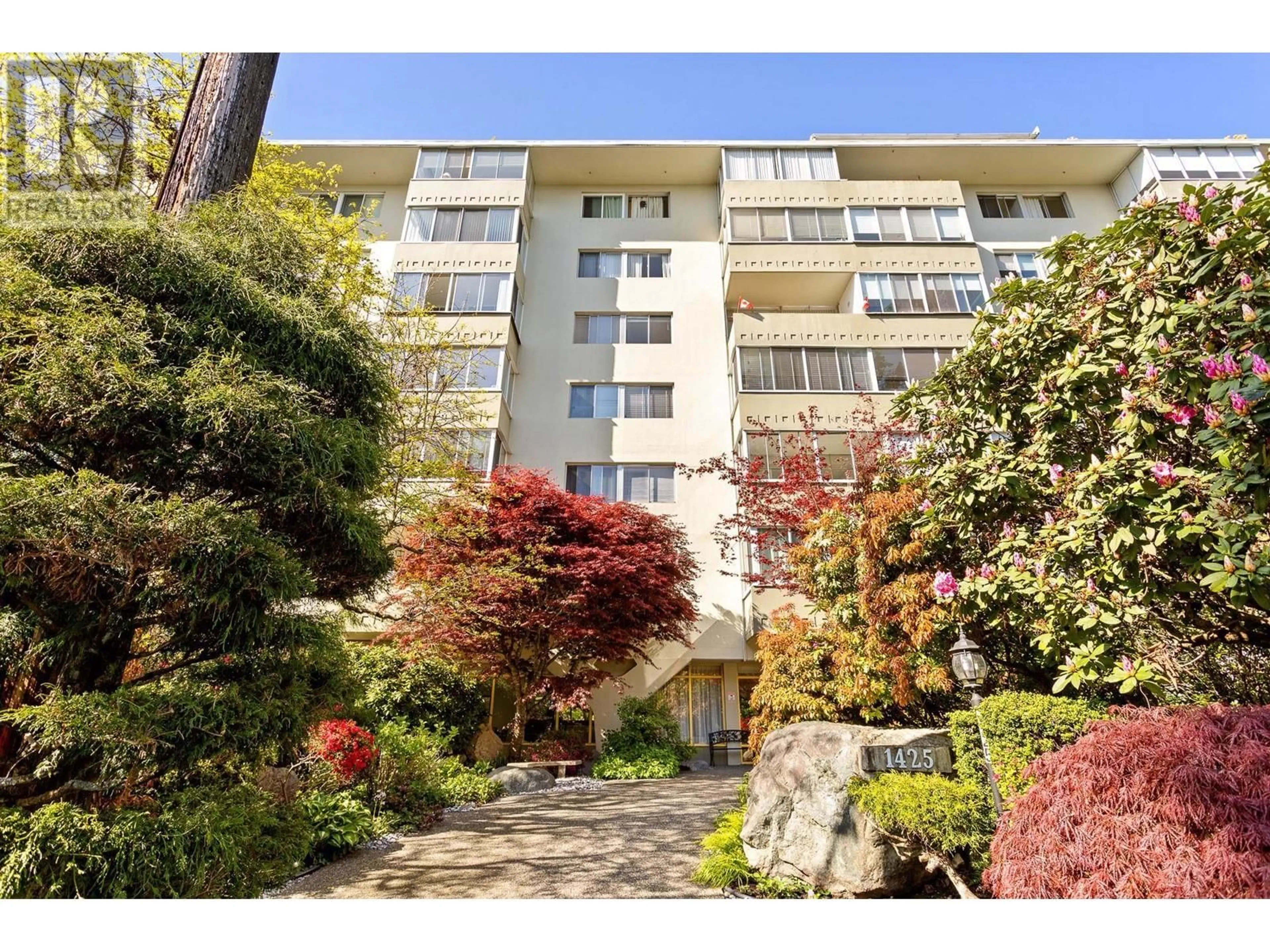 Unknown for 402 - 1425 ESQUIMALT AVENUE, West Vancouver British Columbia V7T1L1