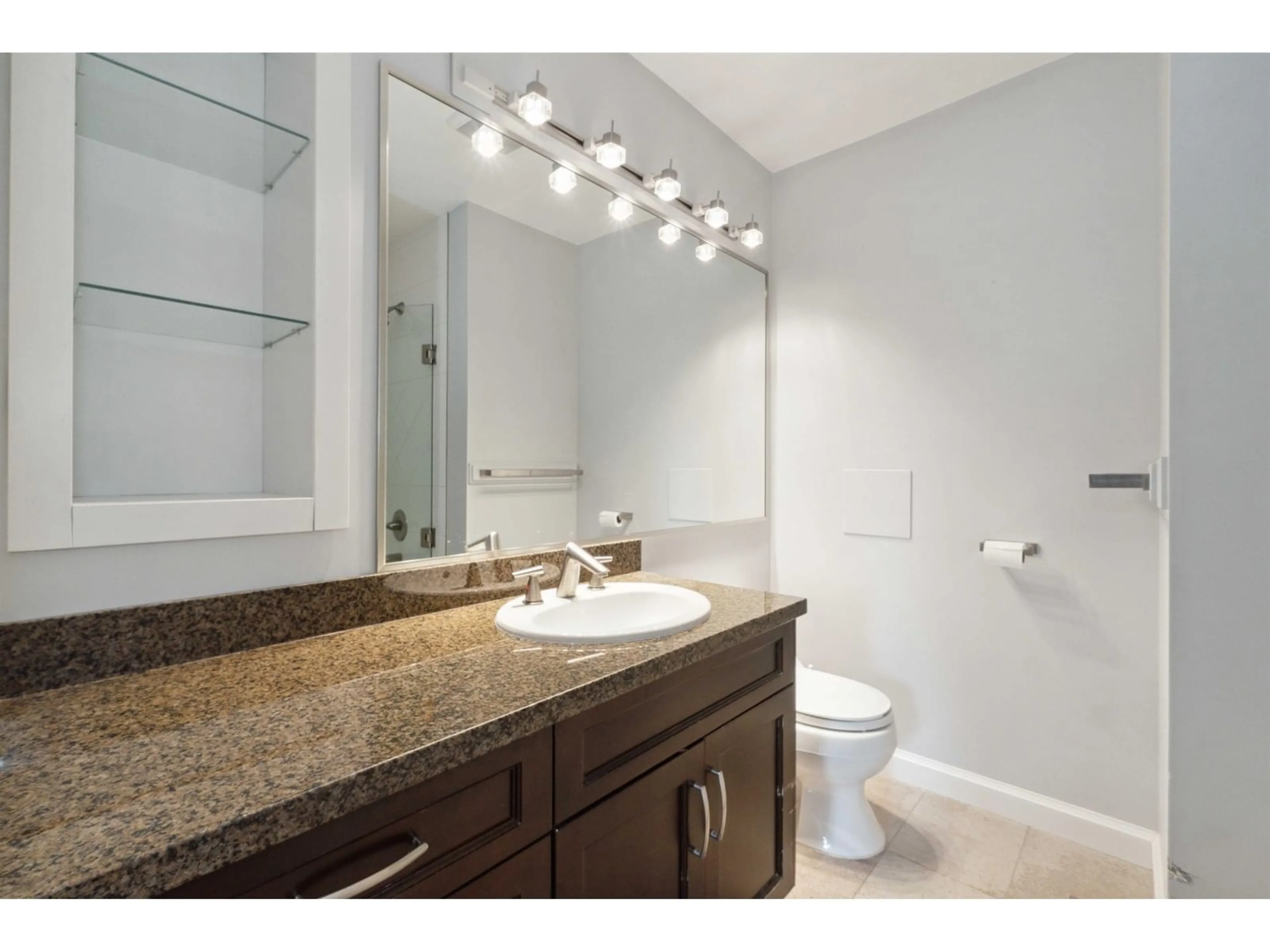 Standard bathroom, ceramic/tile floor for 13106 100, Surrey British Columbia V3T1H3