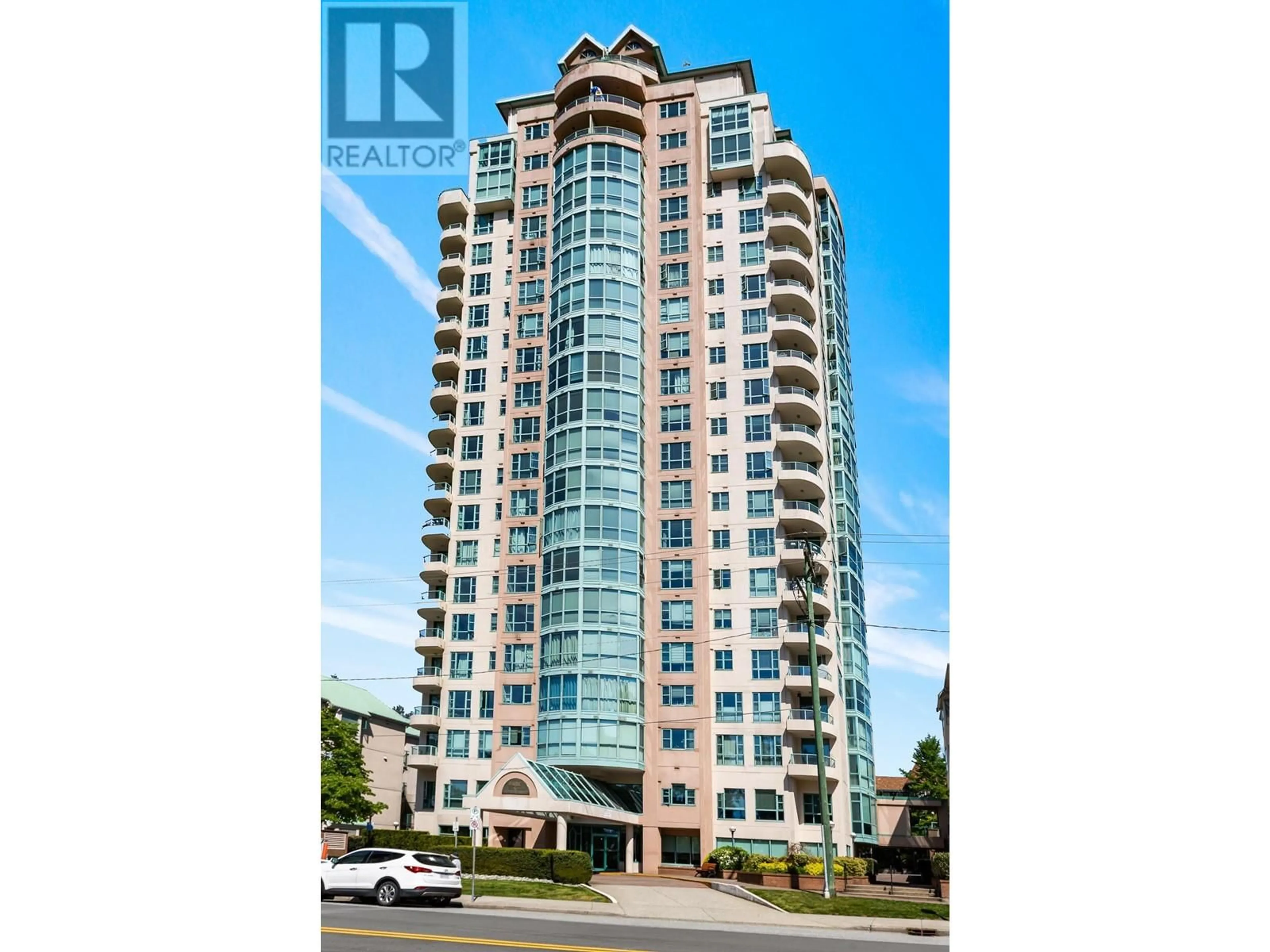 Indoor foyer for 601 - 3071 GLEN DRIVE, Coquitlam British Columbia V3B7R1