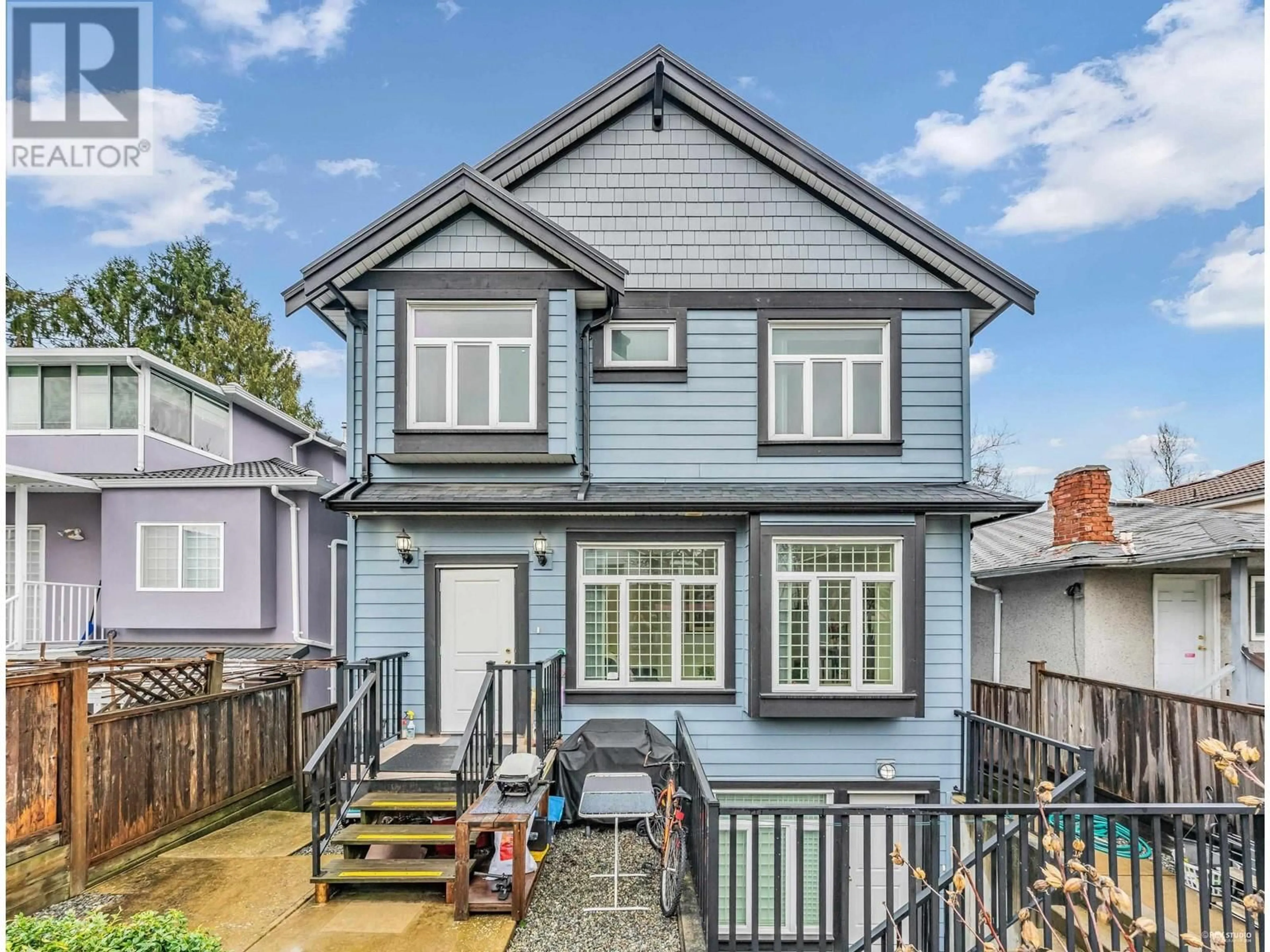 Home with vinyl exterior material, street for 4670 CLARENDON STREET, Vancouver British Columbia V5R3J1