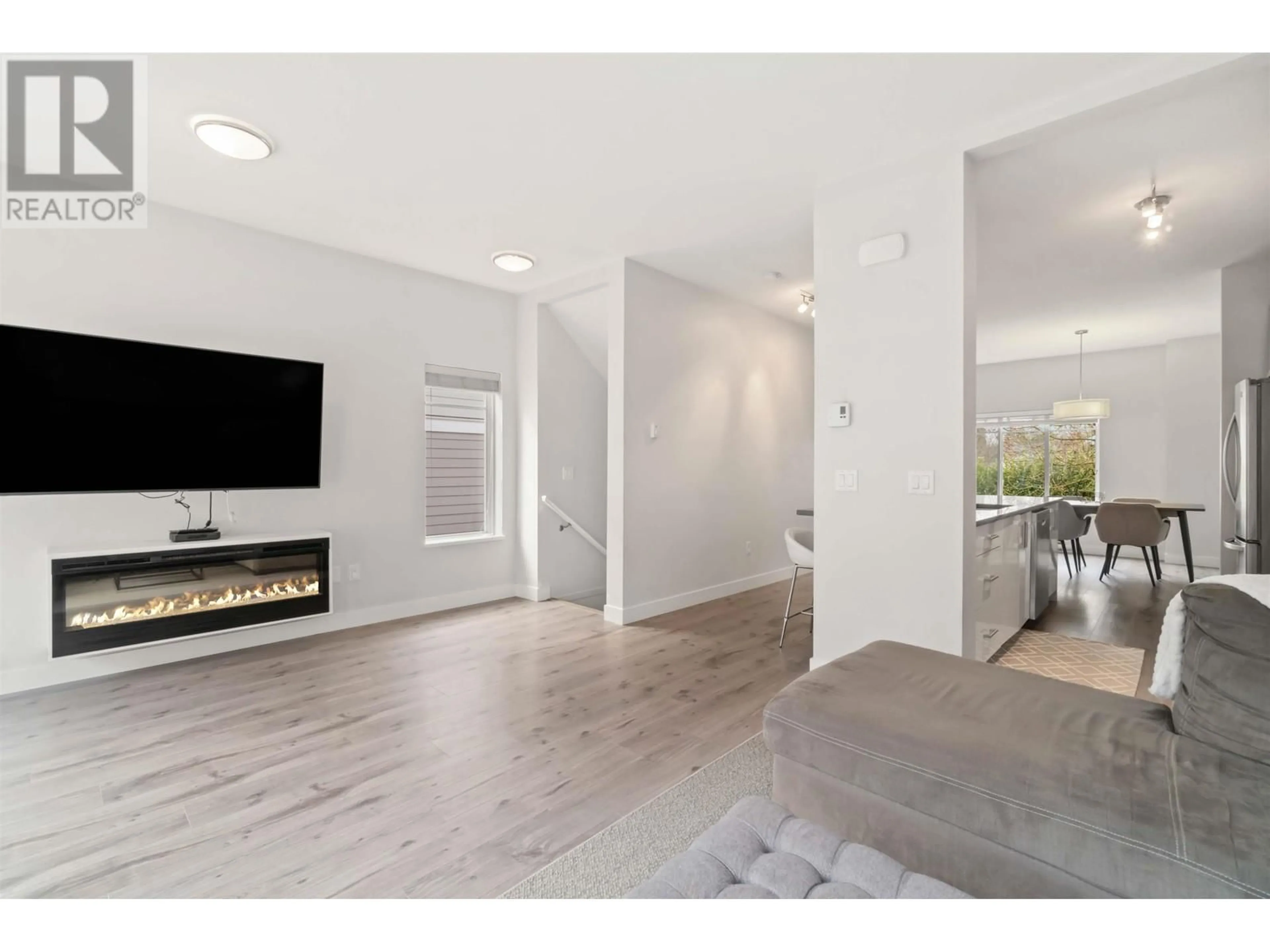 A pic of a room for 8 - 1219 BURKE MOUNTAIN STREET, Coquitlam British Columbia V3B3H6