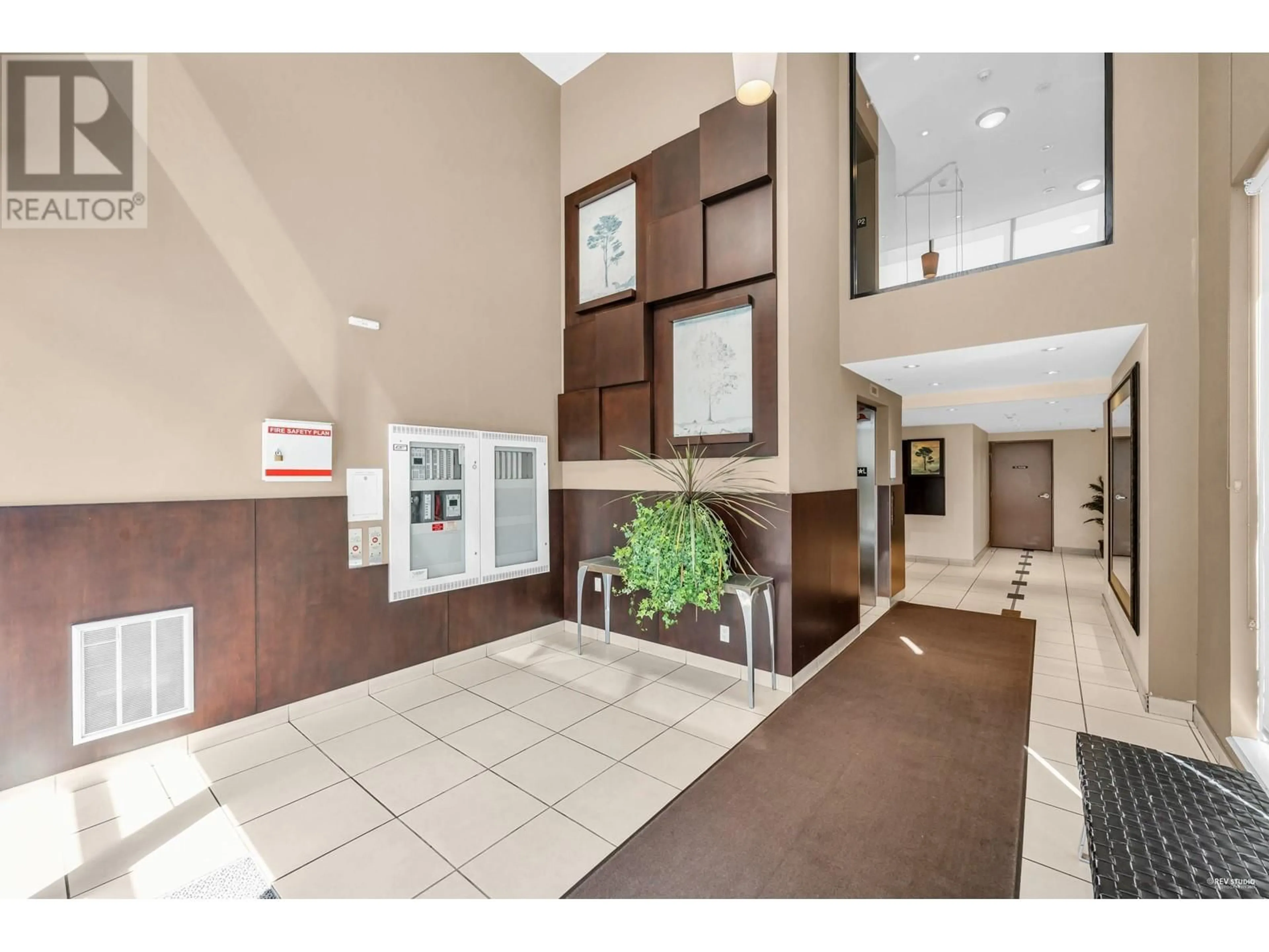 Indoor foyer for 614 - 7831 WESTMINSTER HIGHWAY, Richmond British Columbia V6X4J4