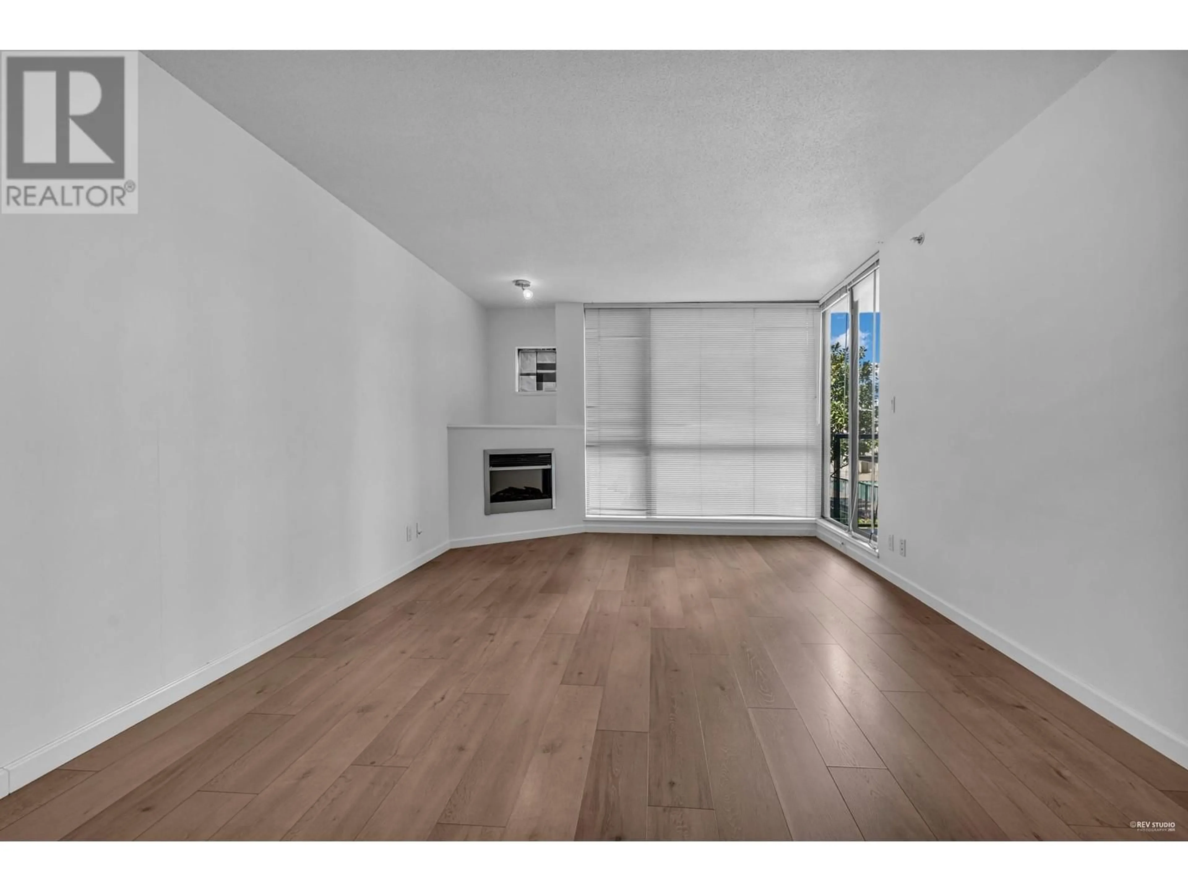 A pic of a room for 614 - 7831 WESTMINSTER HIGHWAY, Richmond British Columbia V6X4J4
