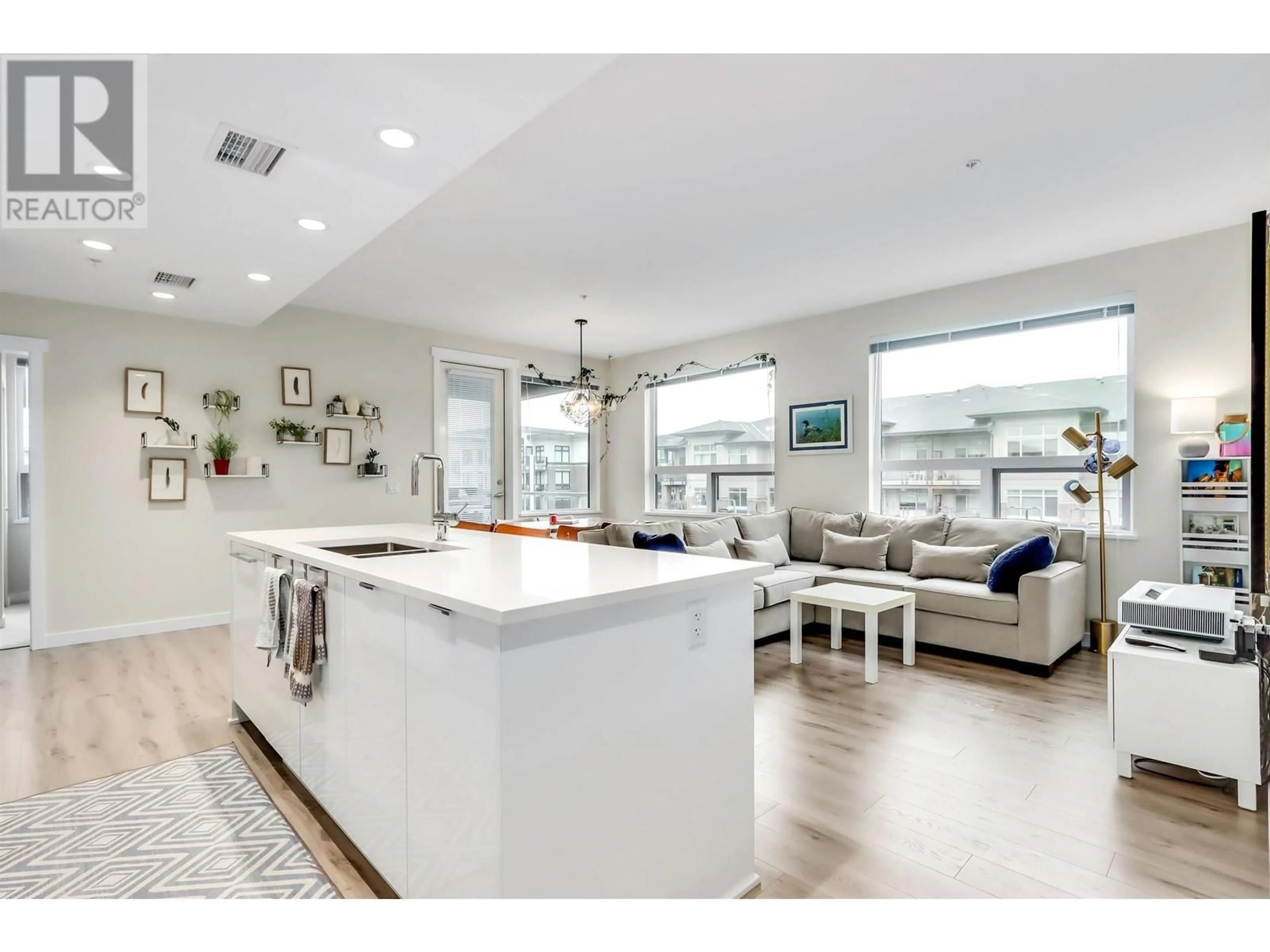 Open concept kitchen, ceramic/tile floor for 327 - 9233 ODLIN ROAD, Richmond British Columbia V6X0V4