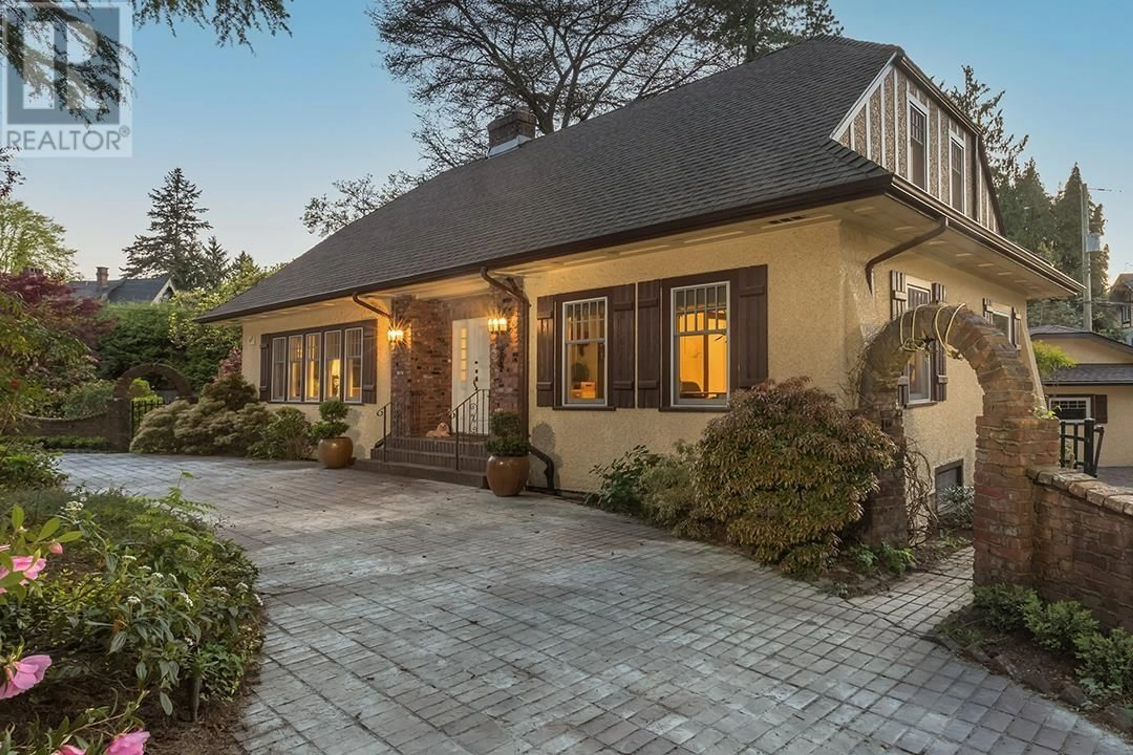 Home with brick exterior material, street for 3439 CEDAR CRESCENT, Vancouver British Columbia V6J2R4