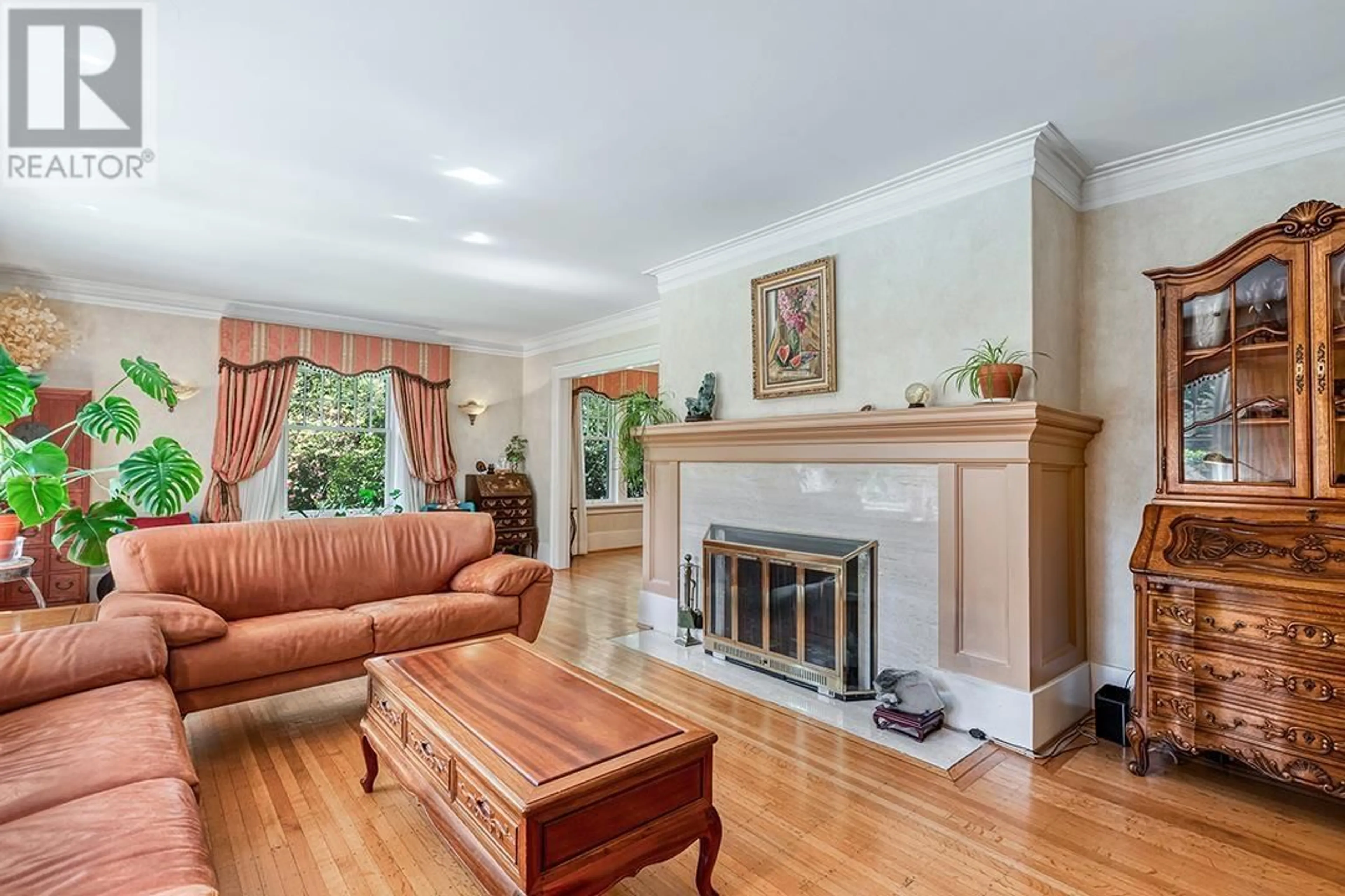 Living room with furniture, unknown for 3439 CEDAR CRESCENT, Vancouver British Columbia V6J2R4