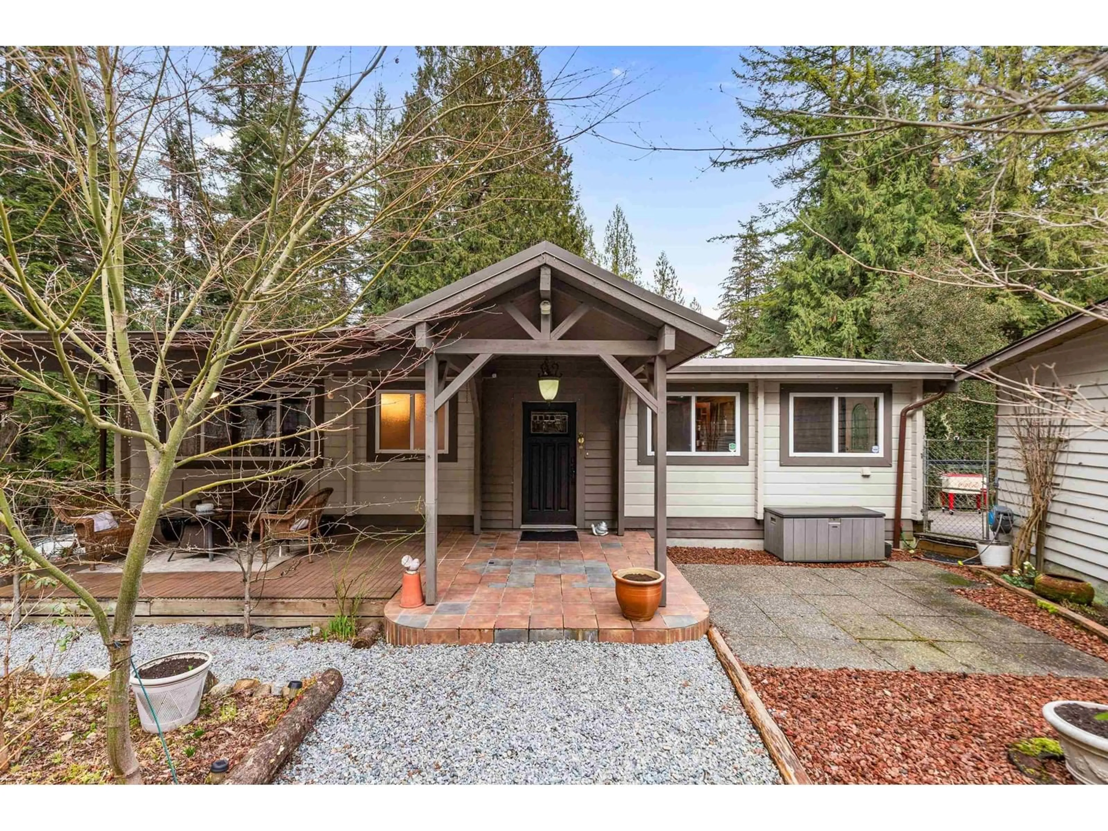 Home with vinyl exterior material, street for 11848 WILSON, Mission British Columbia V4S1B6