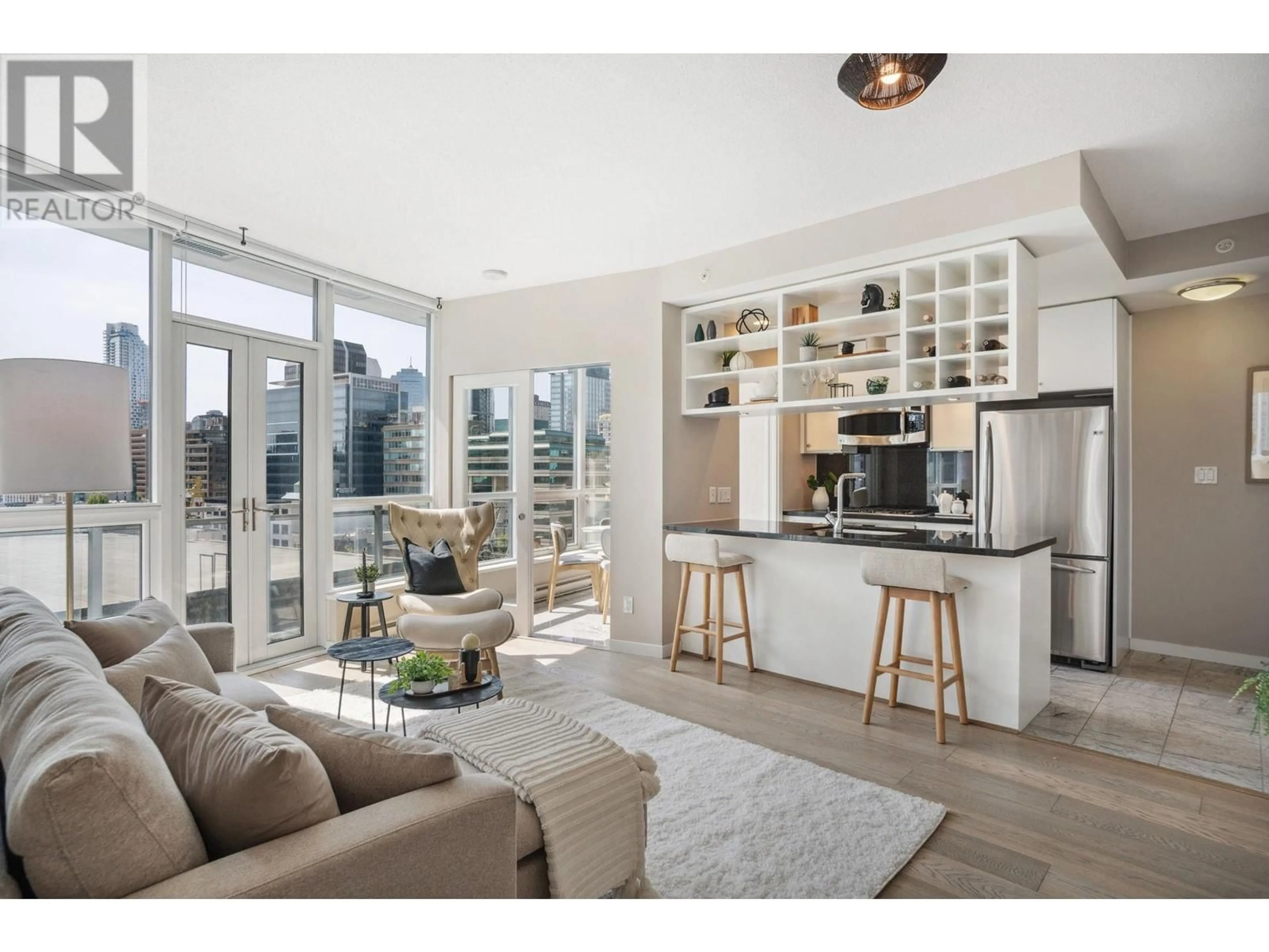 Open concept kitchen, unknown for 803 - 833 SEYMOUR STREET, Vancouver British Columbia V6B0G4