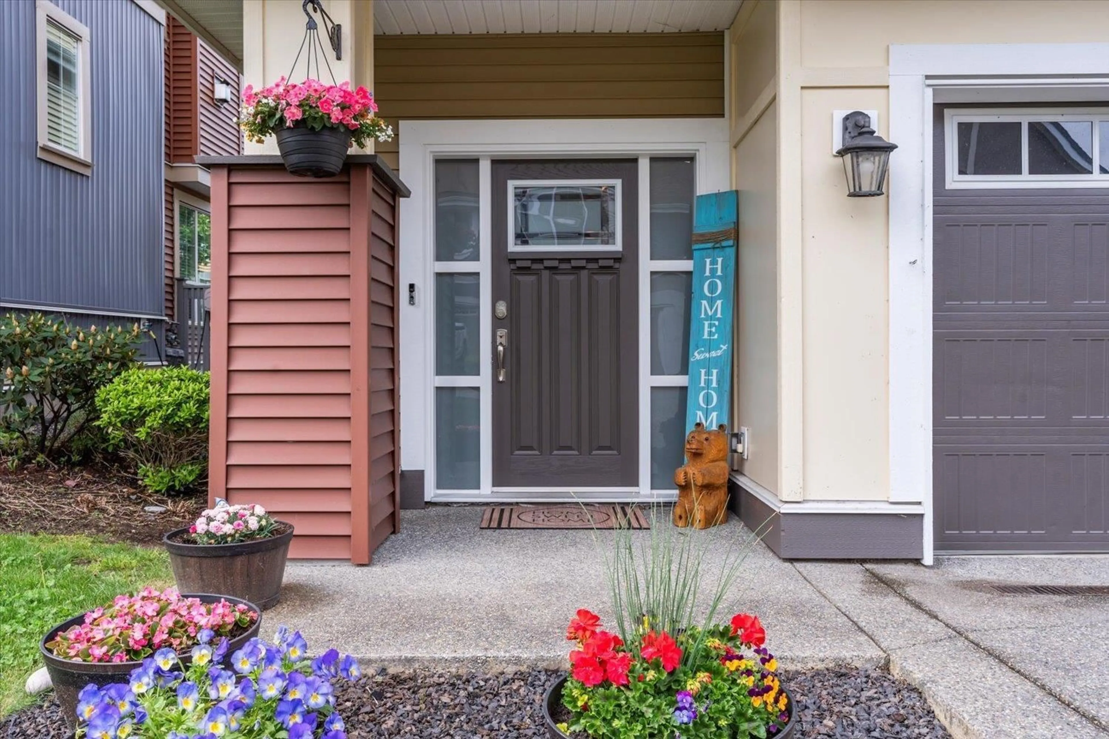Indoor entryway for 42 - 5469 CHINOOK STREET, Chilliwack British Columbia V2R0T5
