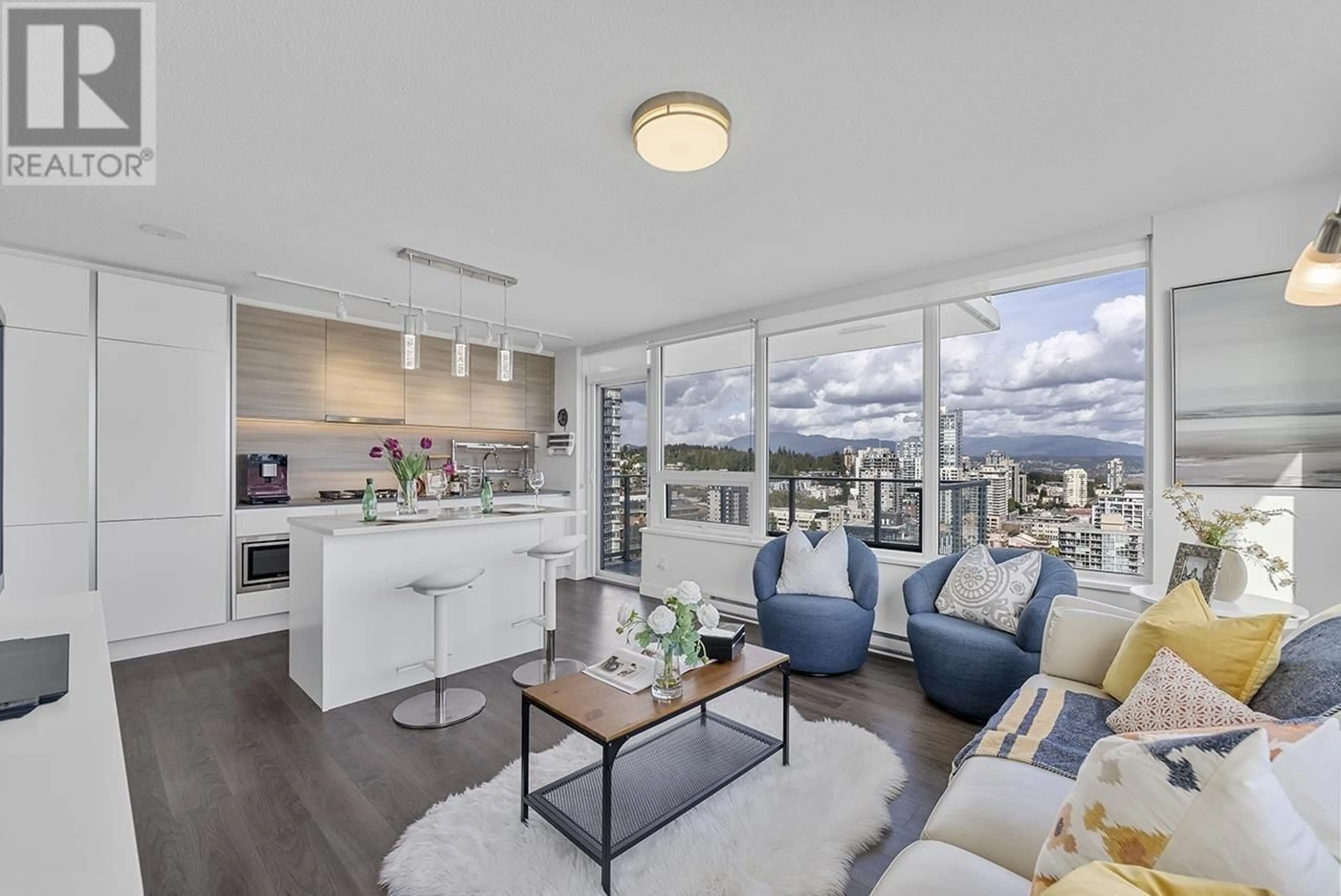 Living room with furniture, unknown for 2802 - 908 QUAYSIDE DRIVE, New Westminster British Columbia V3M0L4