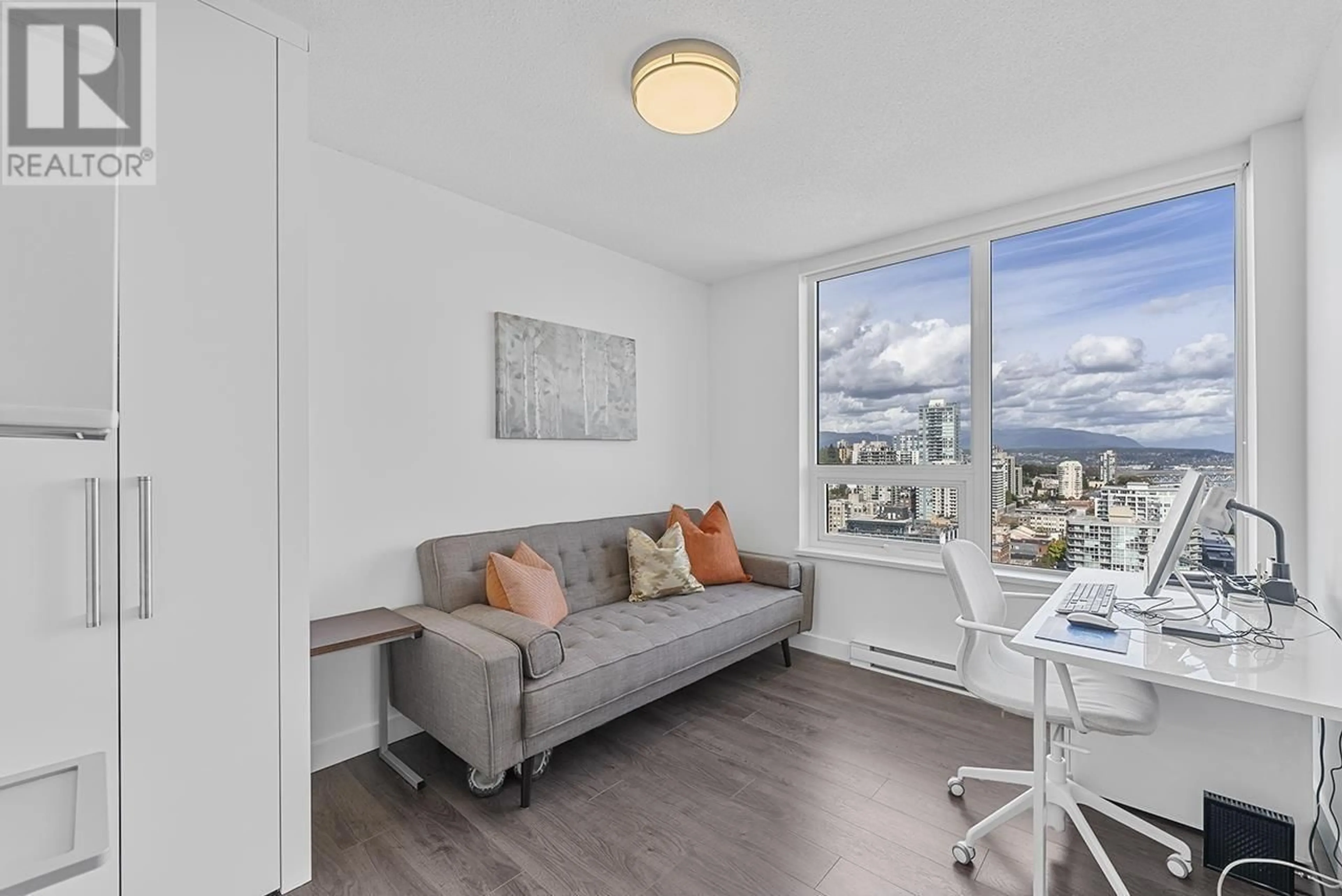 Living room with furniture, unknown for 2802 - 908 QUAYSIDE DRIVE, New Westminster British Columbia V3M0L4