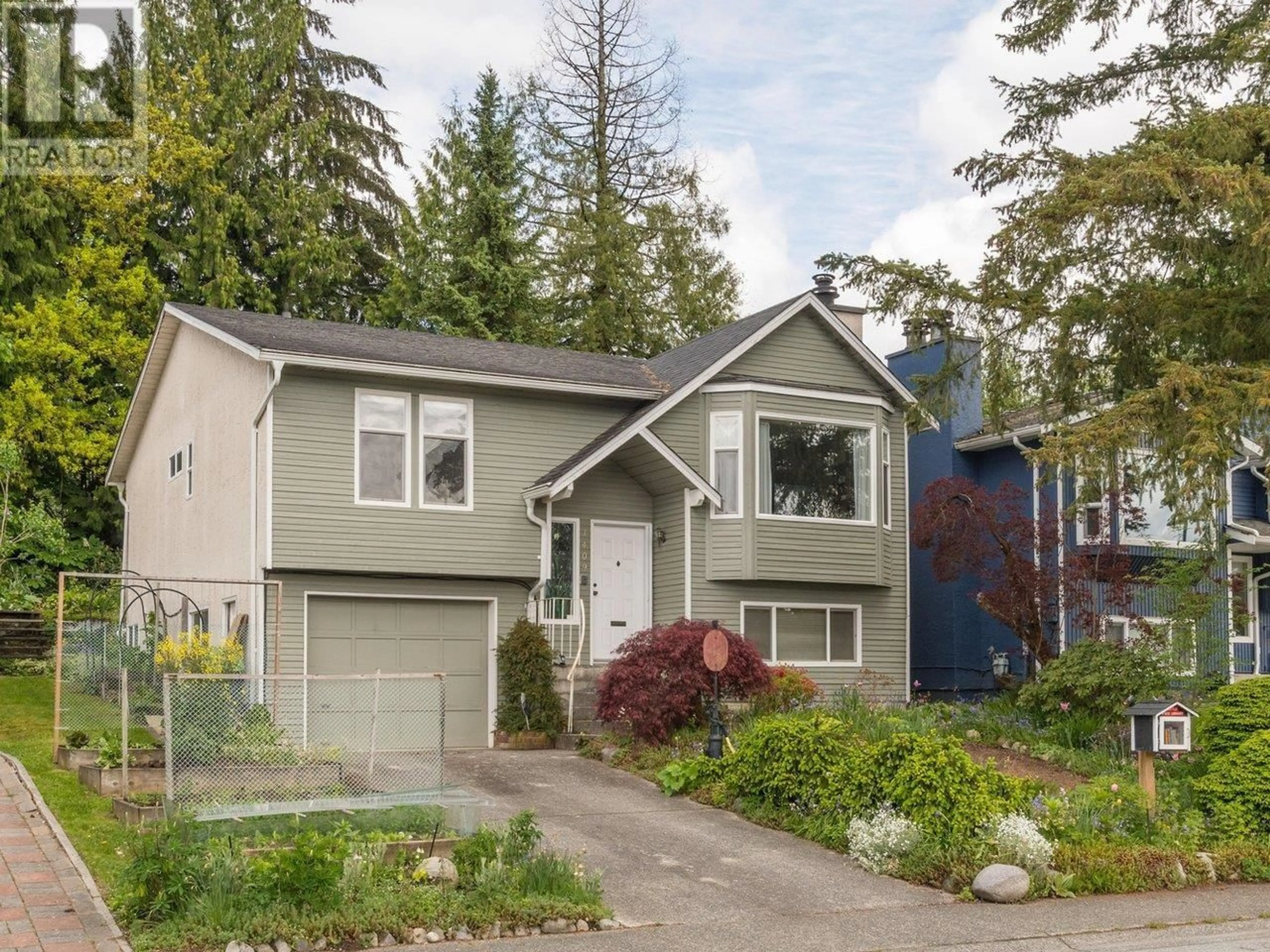Home with vinyl exterior material, street for 1409 GABRIOLA DRIVE, Coquitlam British Columbia V3E2B9