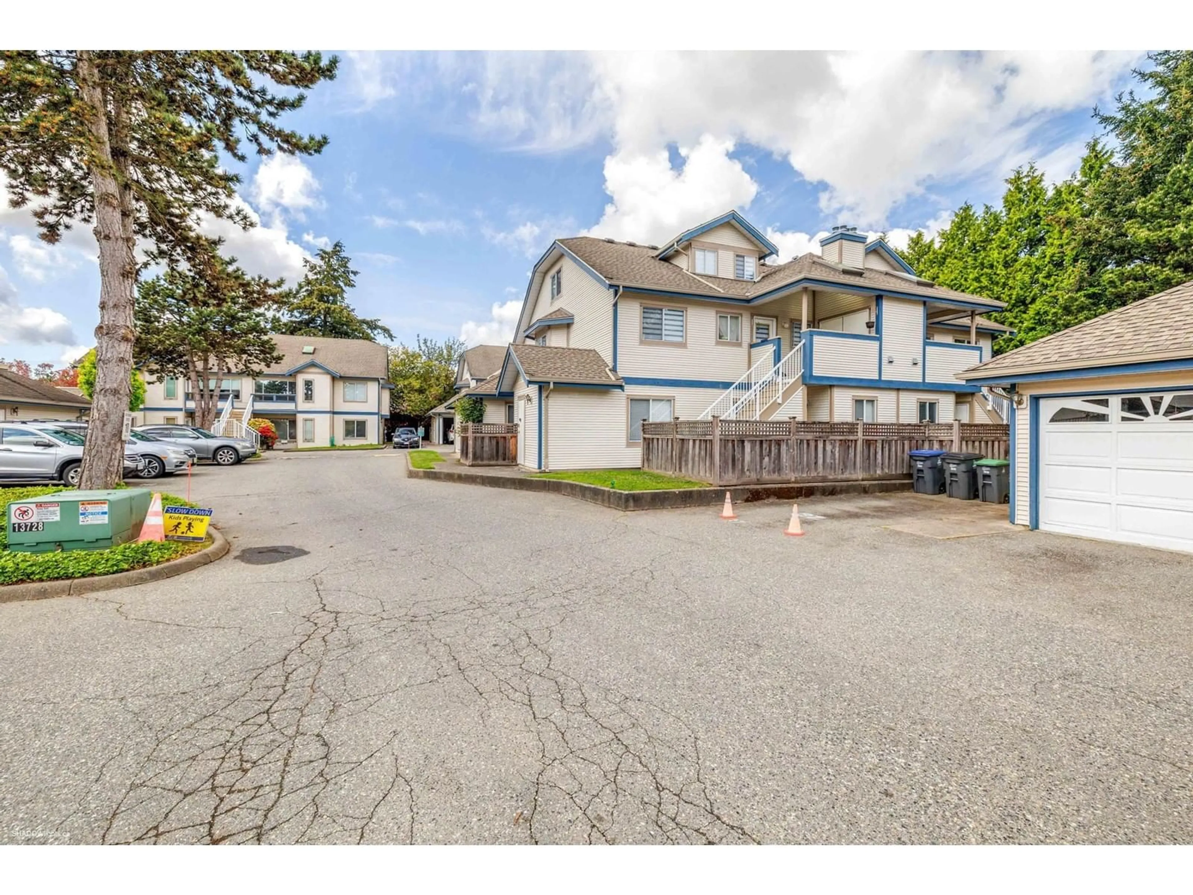 Unknown for 222 - 7837 120A, Surrey British Columbia V3W0W9