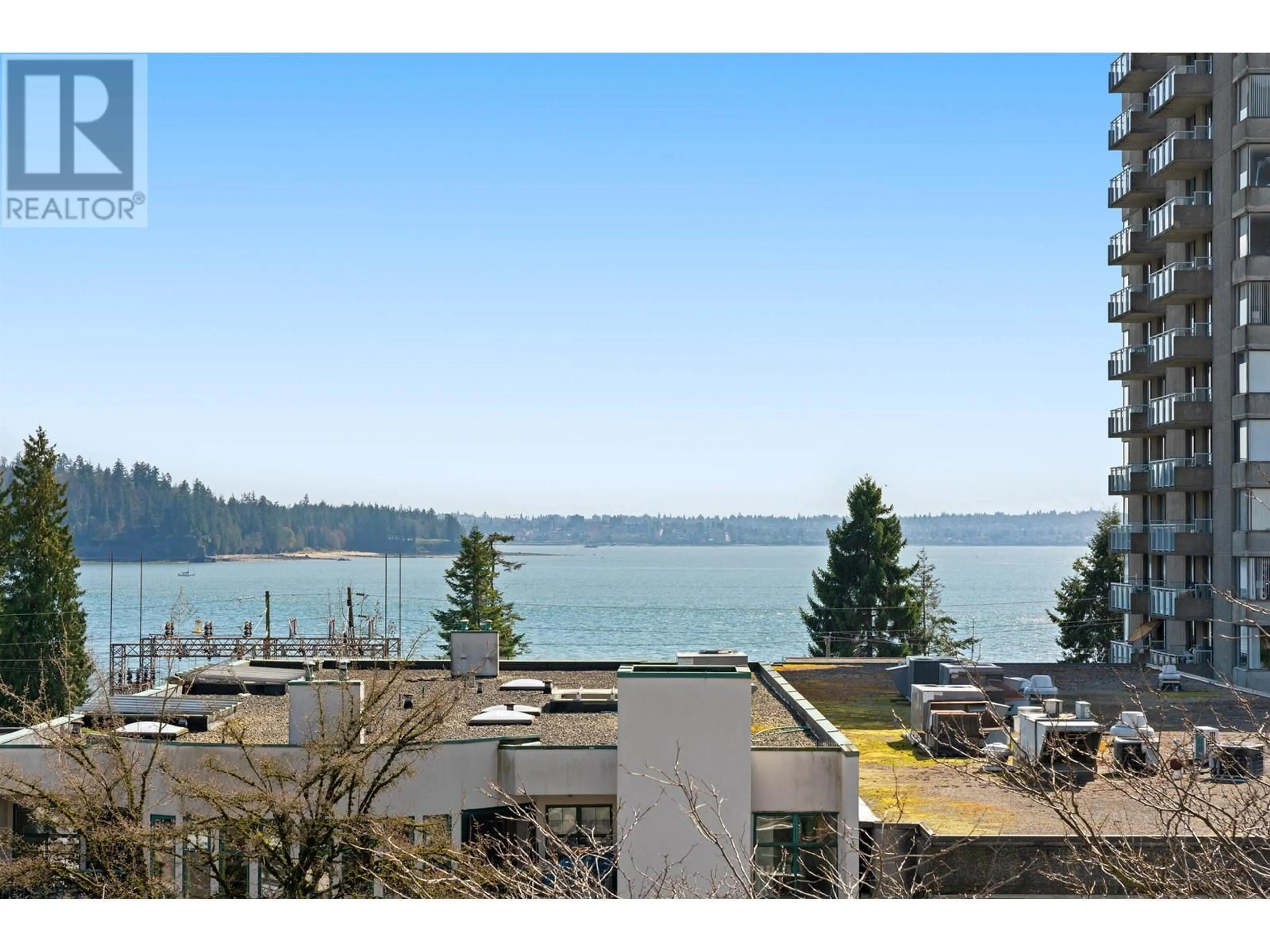Patio, water/lake/river/ocean view for 401 - 1765 MARINE DRIVE, West Vancouver British Columbia V7V1J5