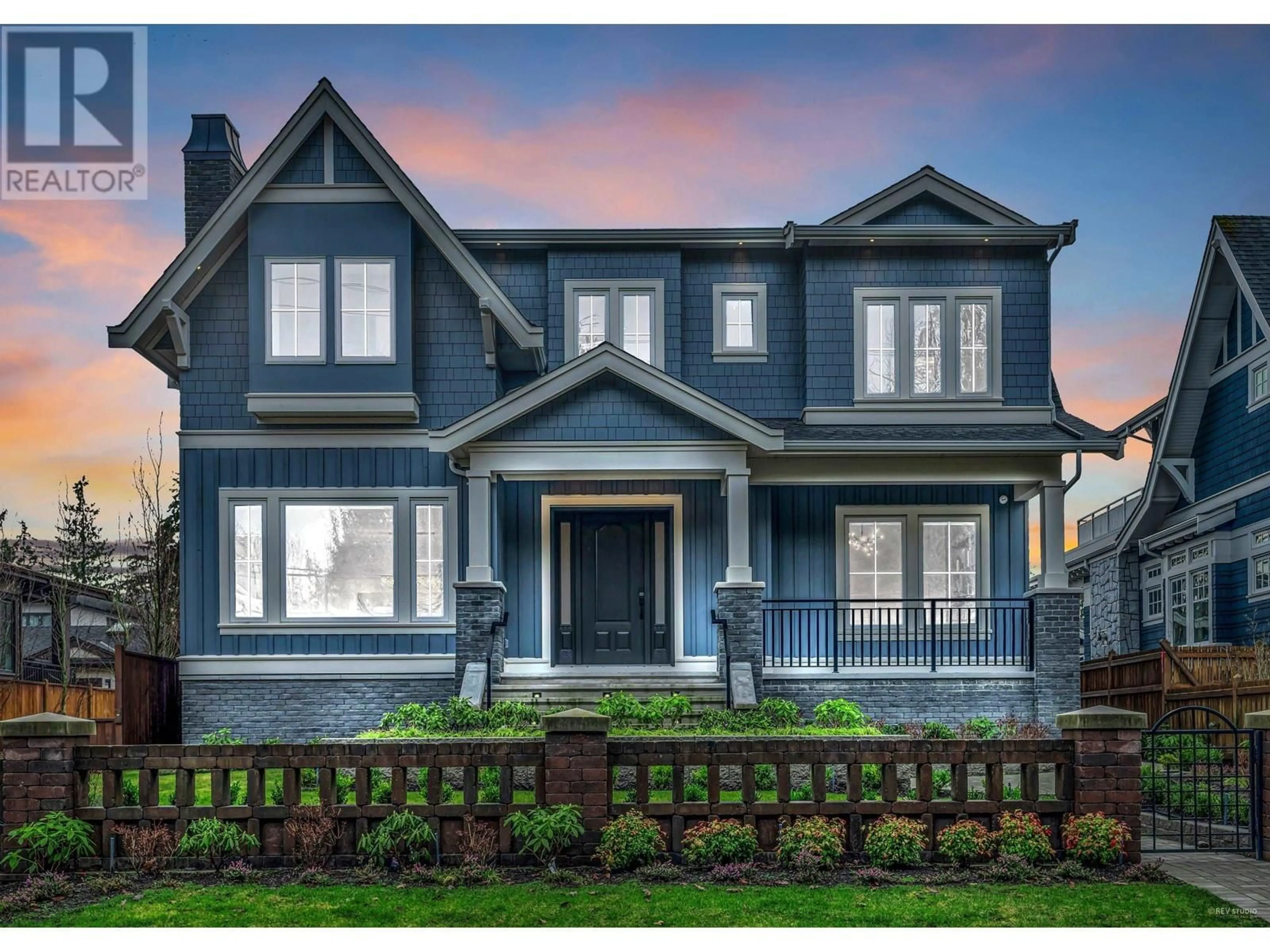 Home with vinyl exterior material, street for 3852 50TH AVENUE, Vancouver British Columbia V6N3V5