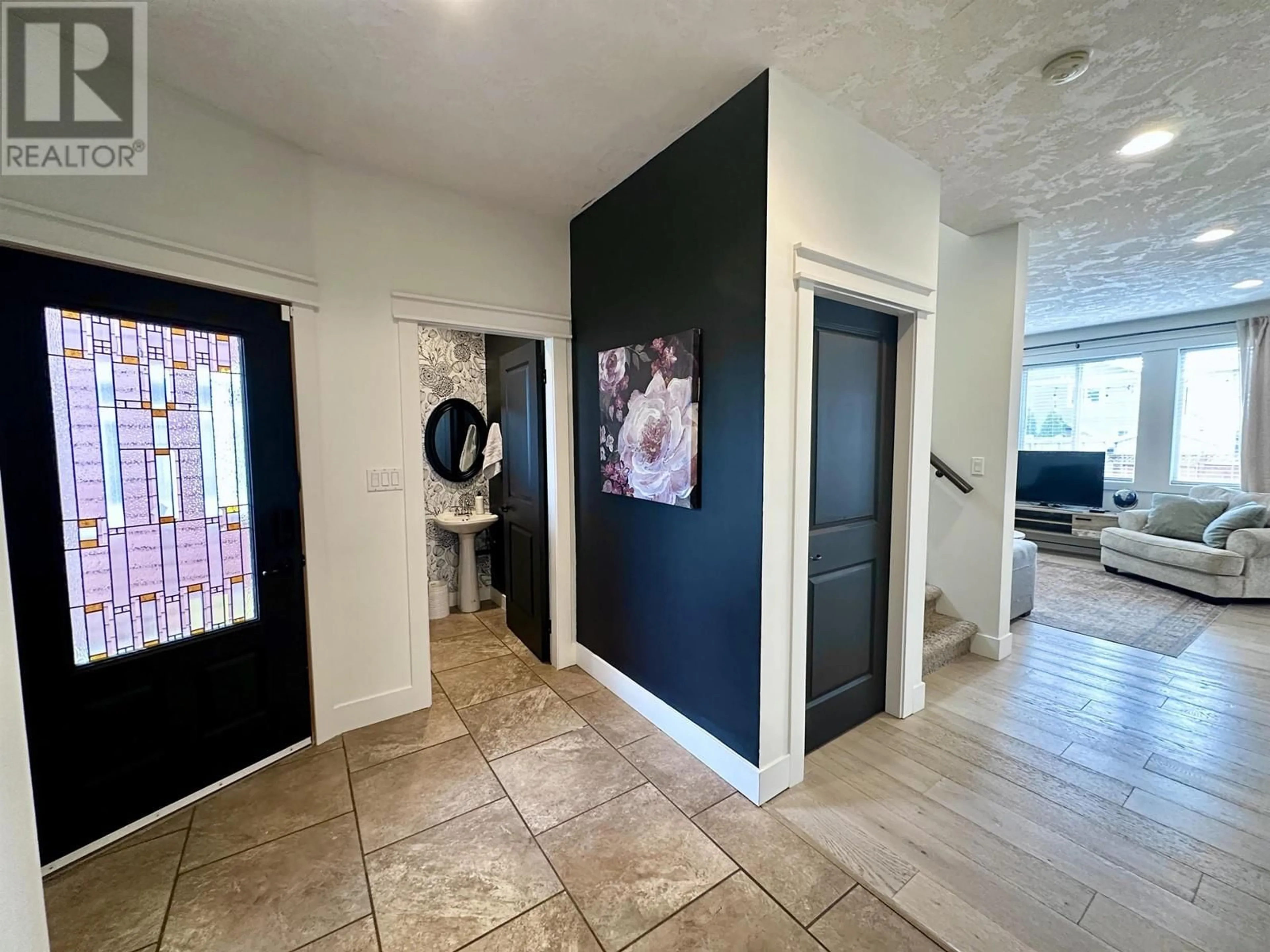 Indoor entryway for 3272 TURNER WAY, Smithers British Columbia V0J2N0