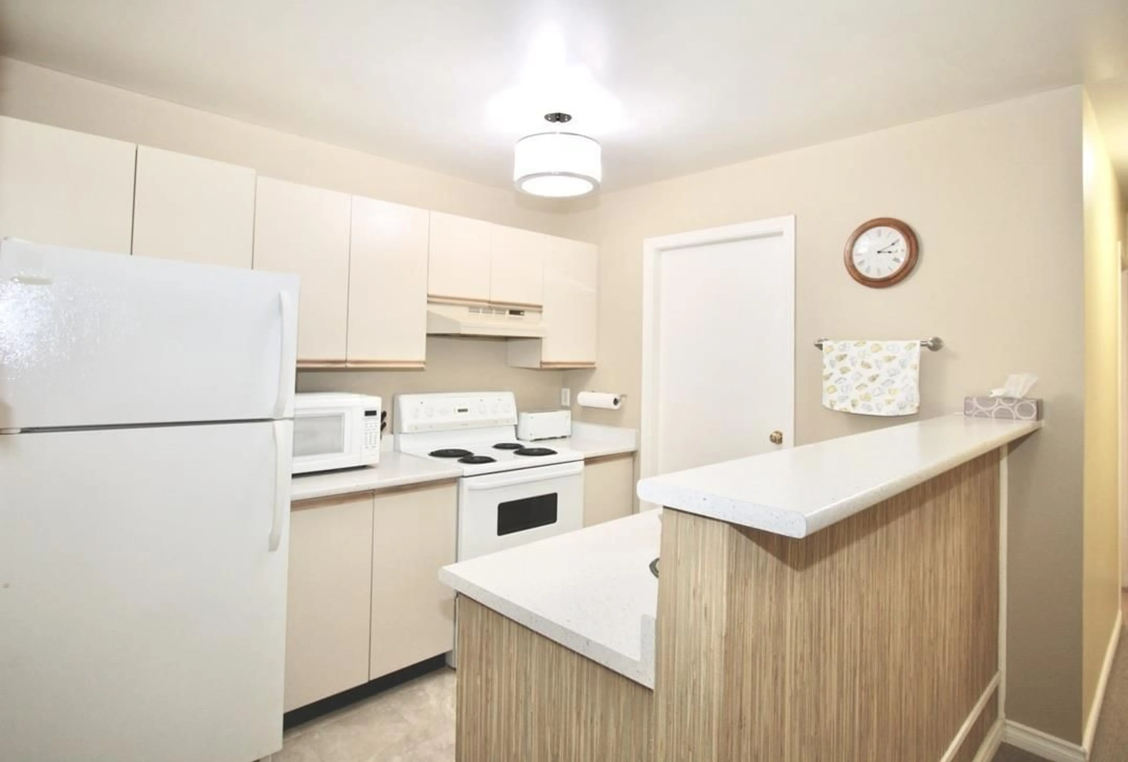 Standard kitchen, unknown for 802 - 1750 MCKENZIE, Abbotsford British Columbia V2S3Z3