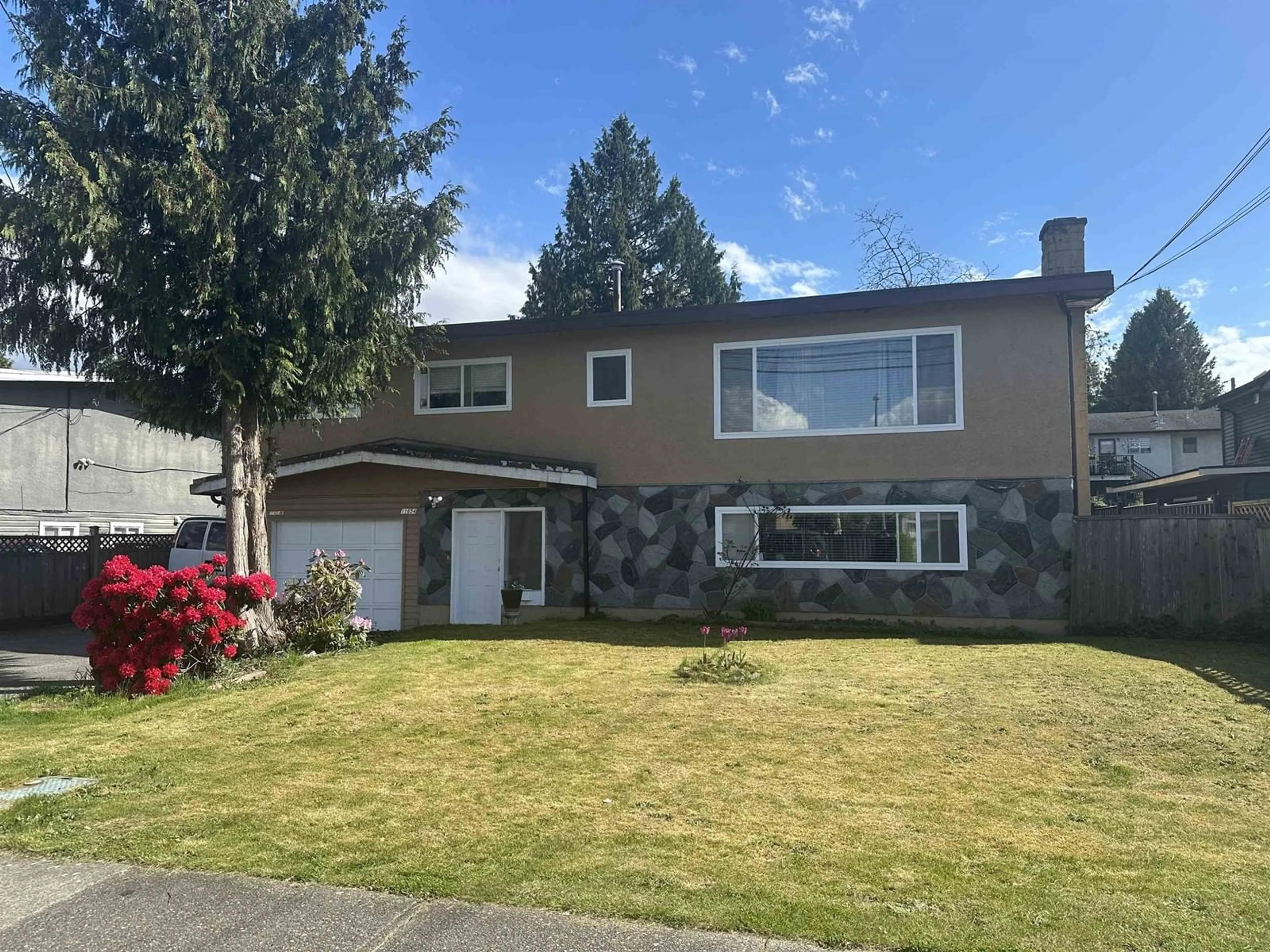 Home with vinyl exterior material, street for 11654 88, Delta British Columbia V4C3C3