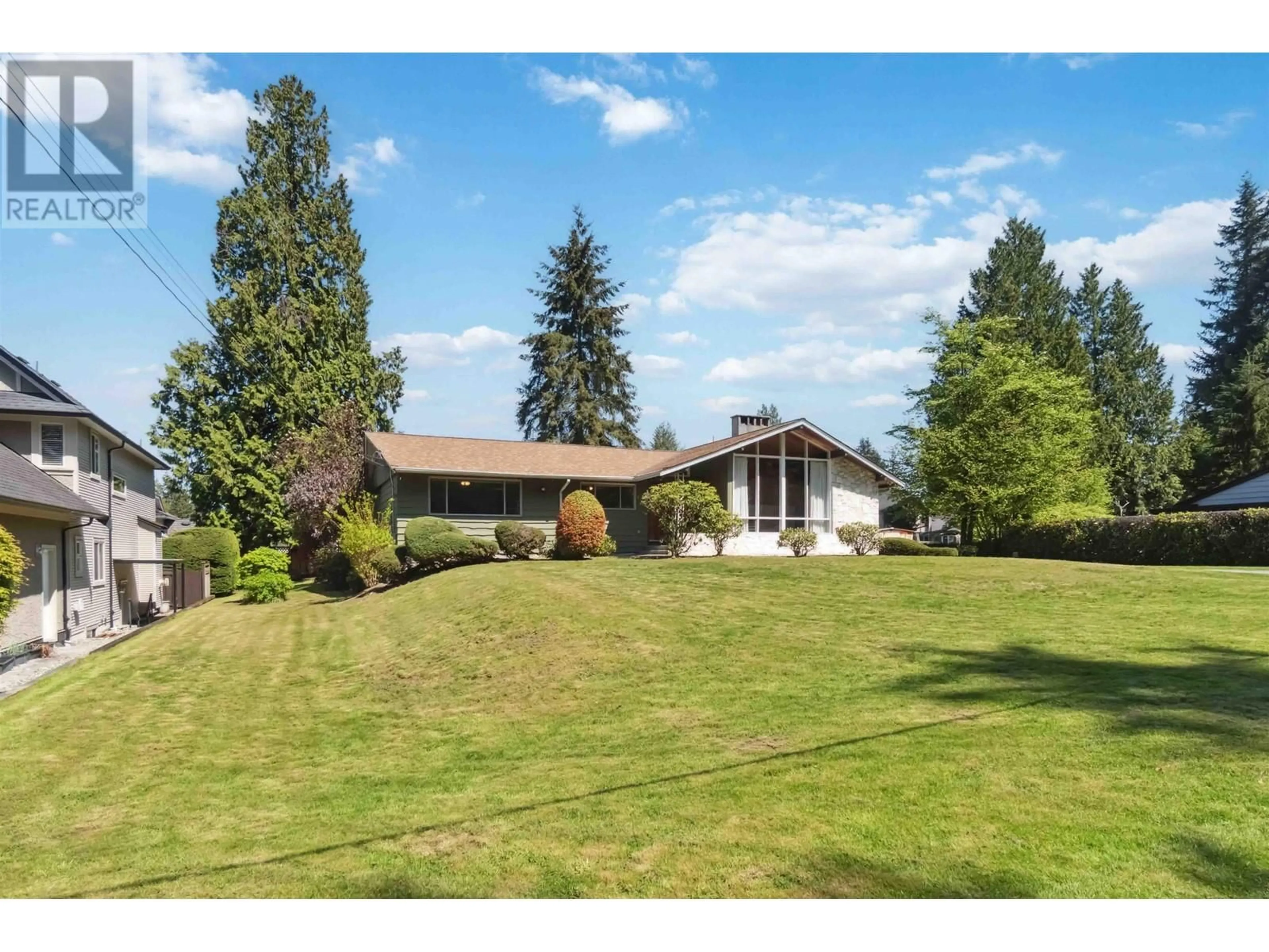 A pic from outside/outdoor area/front of a property/back of a property/a pic from drone, mountain view for 805 FOSTER AVENUE, Coquitlam British Columbia V3J2L8