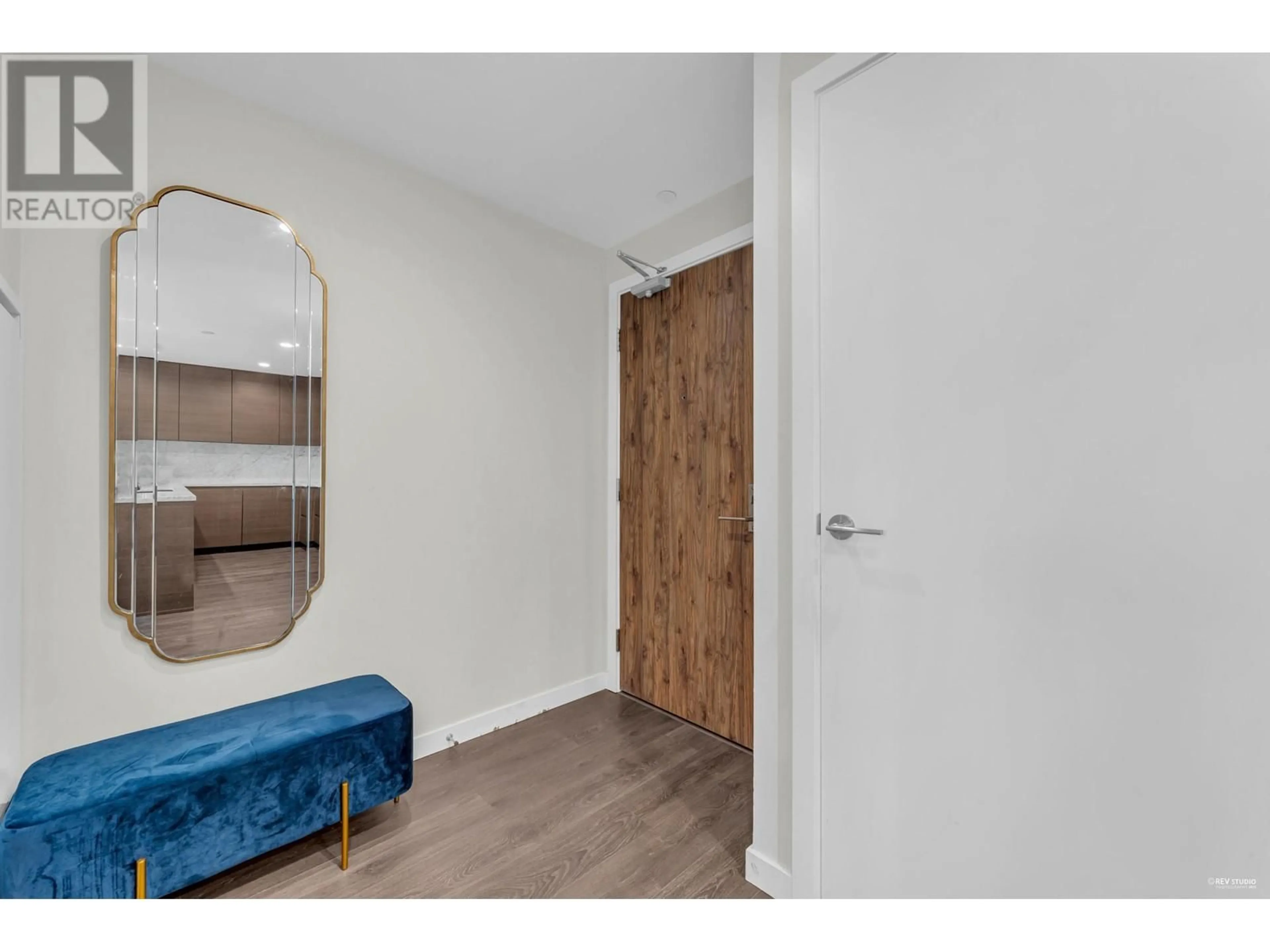 Indoor entryway for 2001 - 305 MORRISSEY ROAD, Port Moody British Columbia V3H0M3