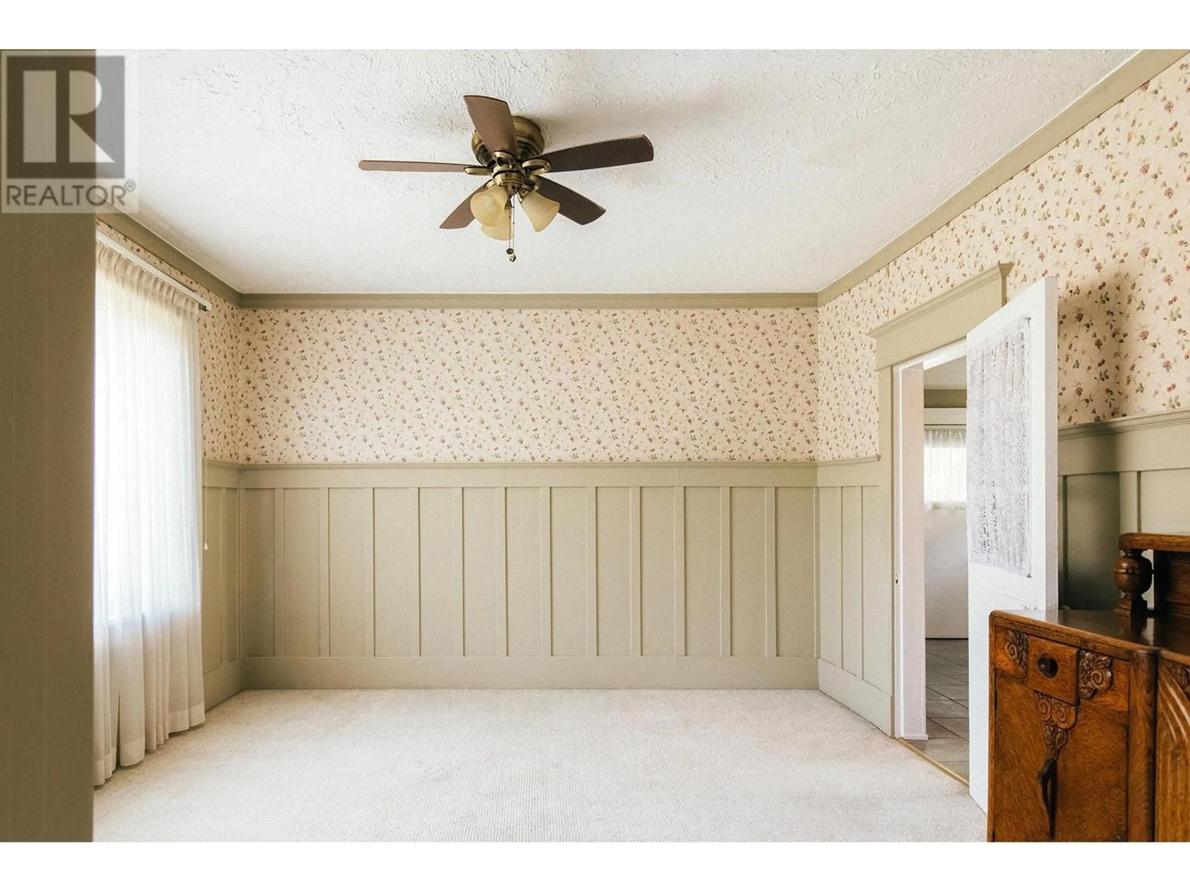 A pic of a room for 5406 PRINCE EDWARD STREET, Vancouver British Columbia V5W2X7
