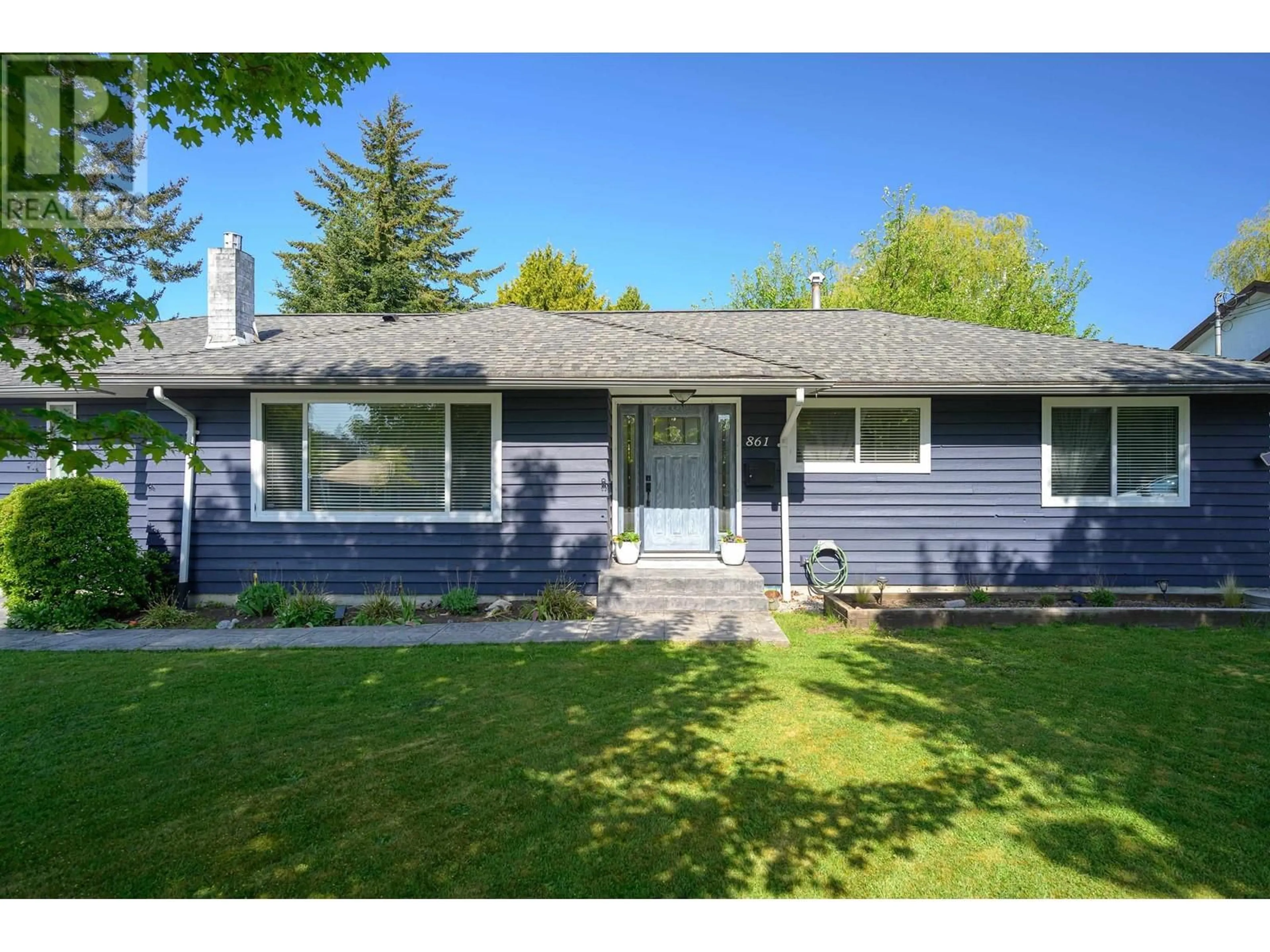Home with vinyl exterior material, street for 861 53A STREET, Delta British Columbia V4M3C8