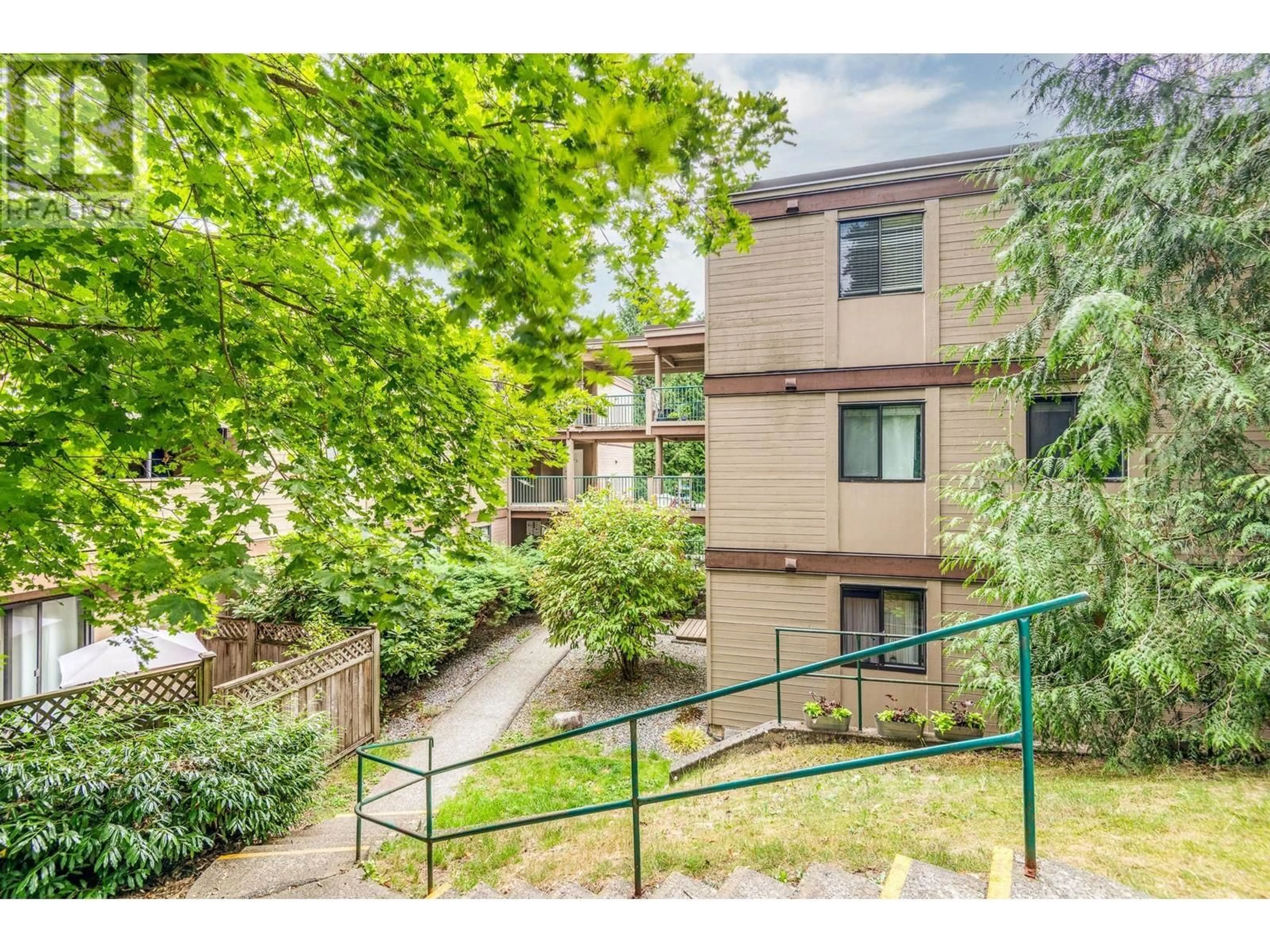 Unknown for 201 - 9143 SATURNA DRIVE, Burnaby British Columbia V3J7K1