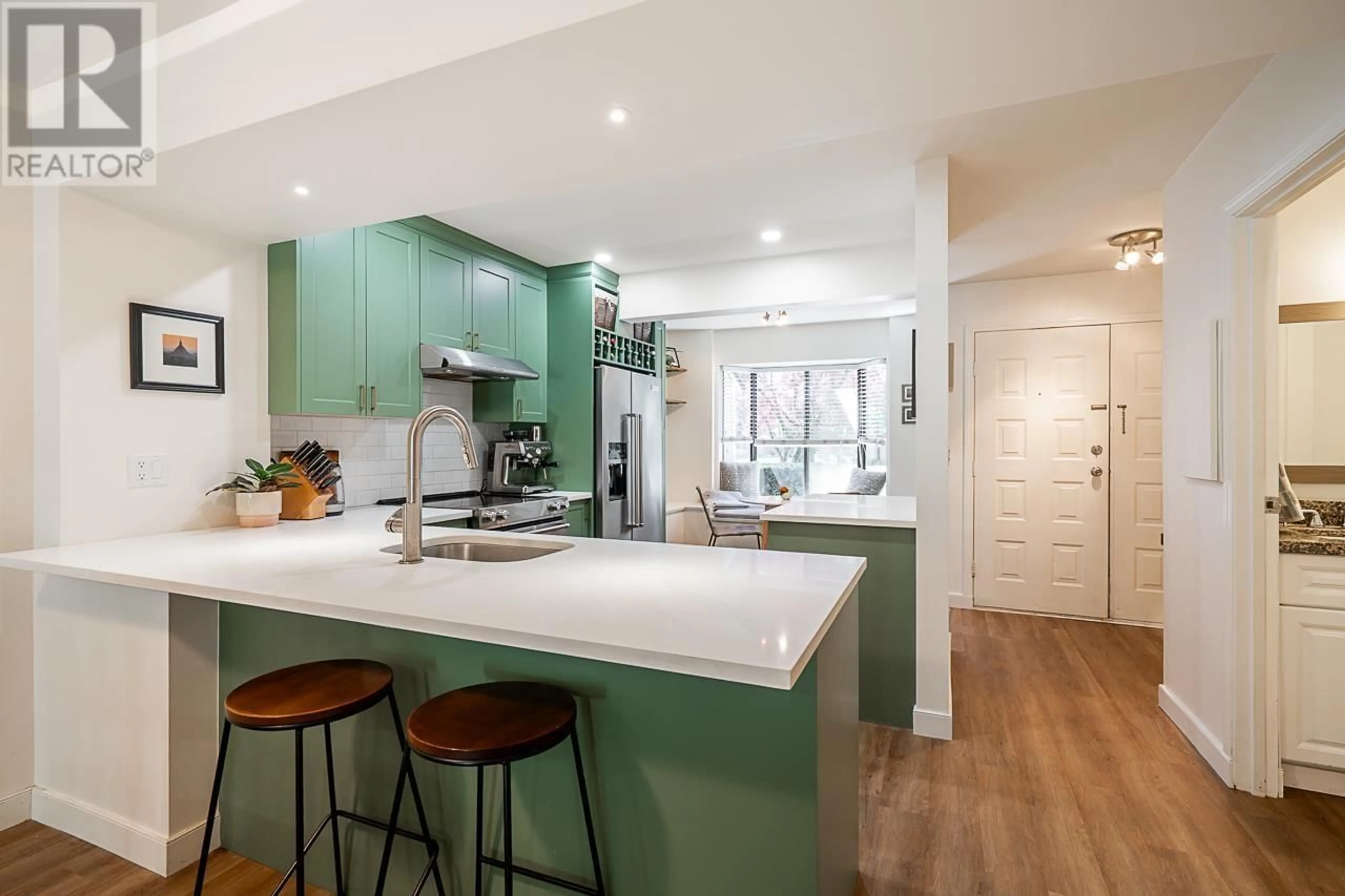 Open concept kitchen, unknown for 29 - 1141 EAGLERIDGE DRIVE, Coquitlam British Columbia V3E1K1