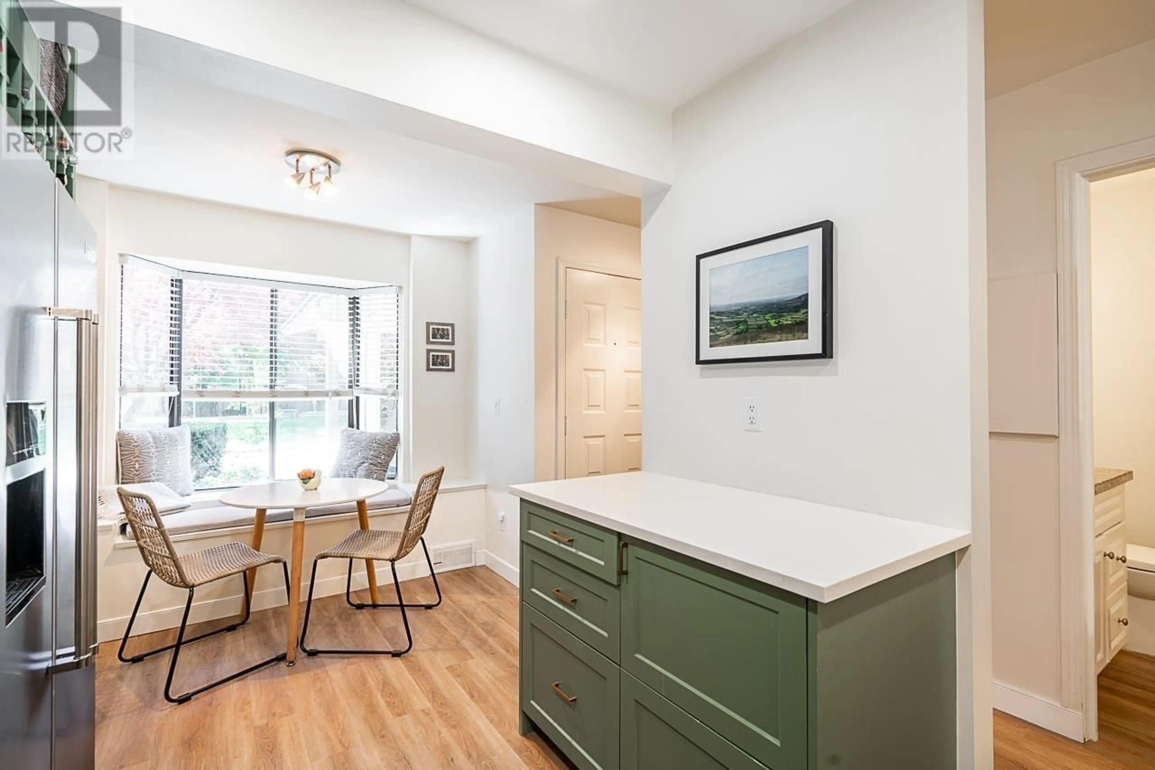 Open concept kitchen, unknown for 29 - 1141 EAGLERIDGE DRIVE, Coquitlam British Columbia V3E1K1