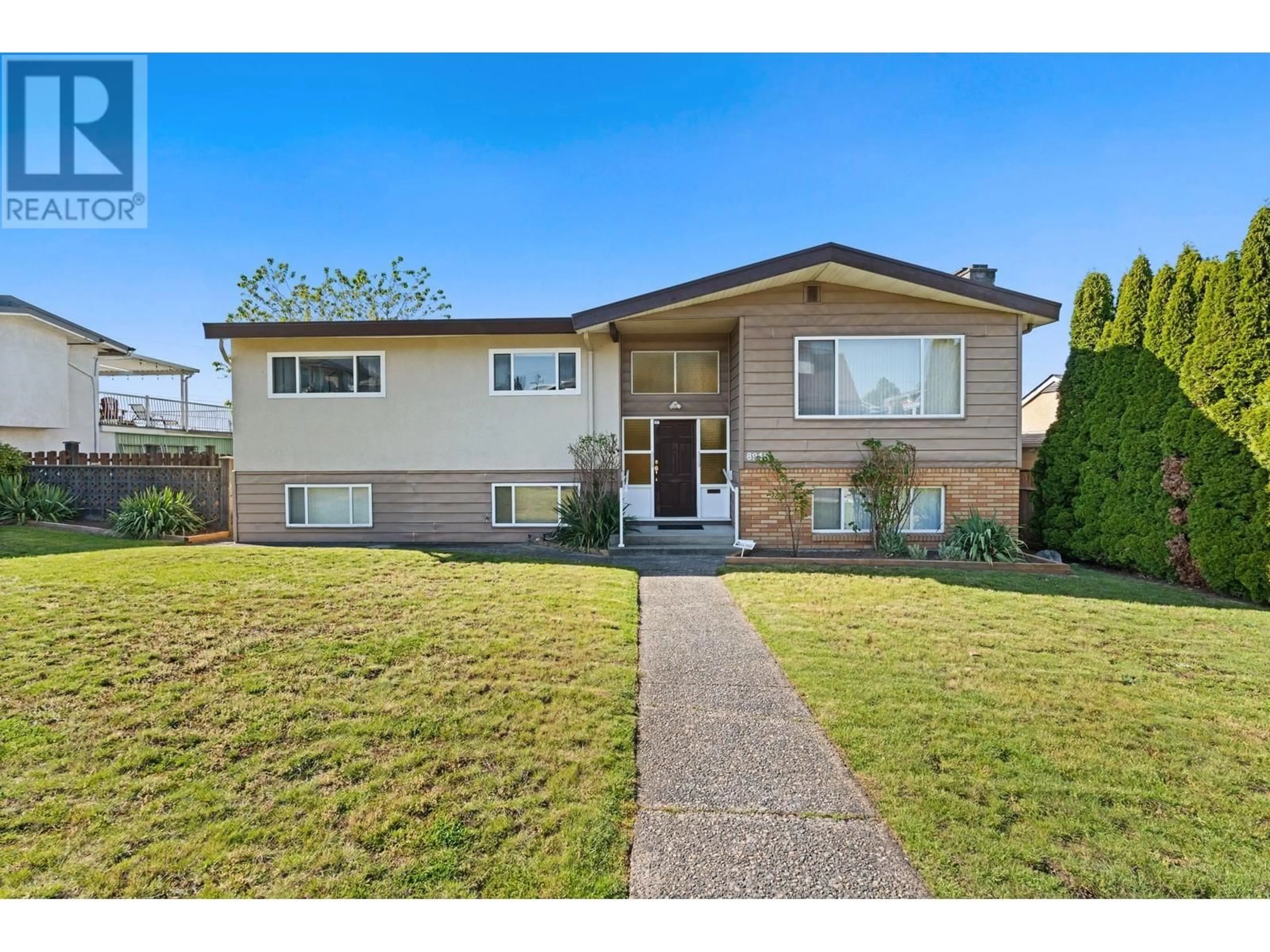 Home with vinyl exterior material, street for 8915 MONROE AVENUE, Burnaby British Columbia V3N4E7