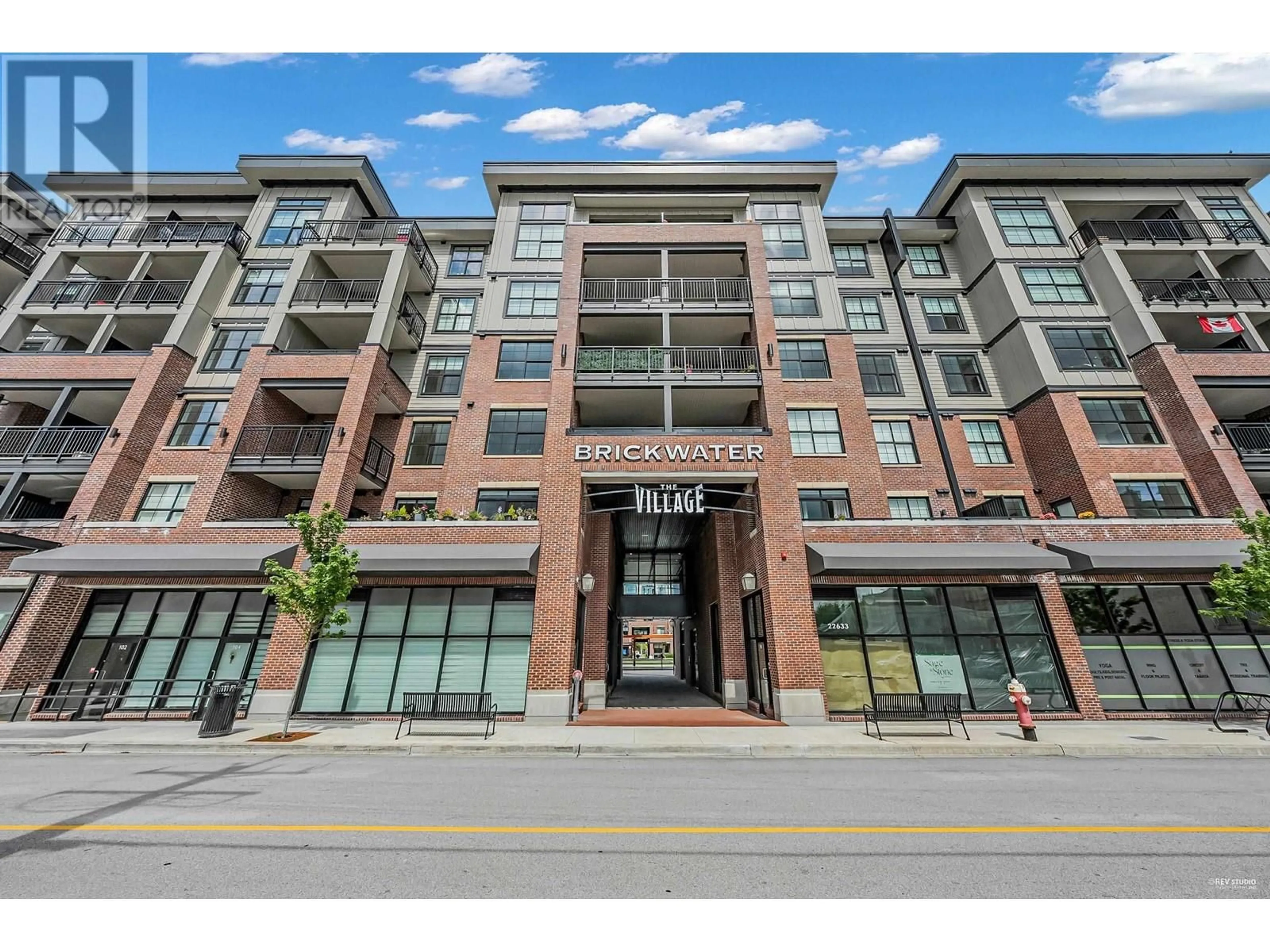 Indoor foyer for 414 - 22633 SELKIRK AVENUE, Maple Ridge British Columbia V2X1C7