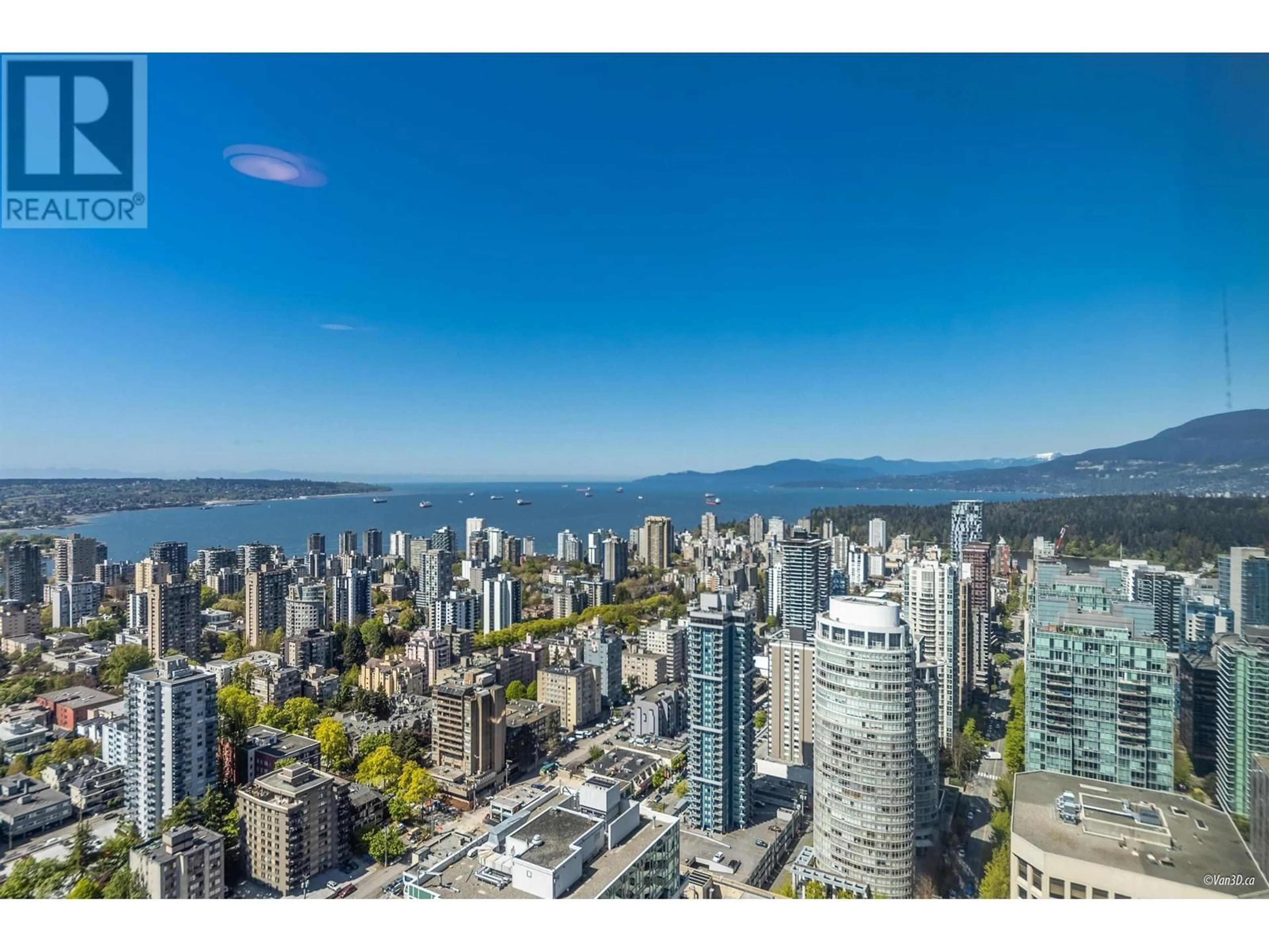 A pic from outside/outdoor area/front of a property/back of a property/a pic from drone, city buildings view from balcony for 4704 - 1128 GEORGIA STREET, Vancouver British Columbia V6E0A8