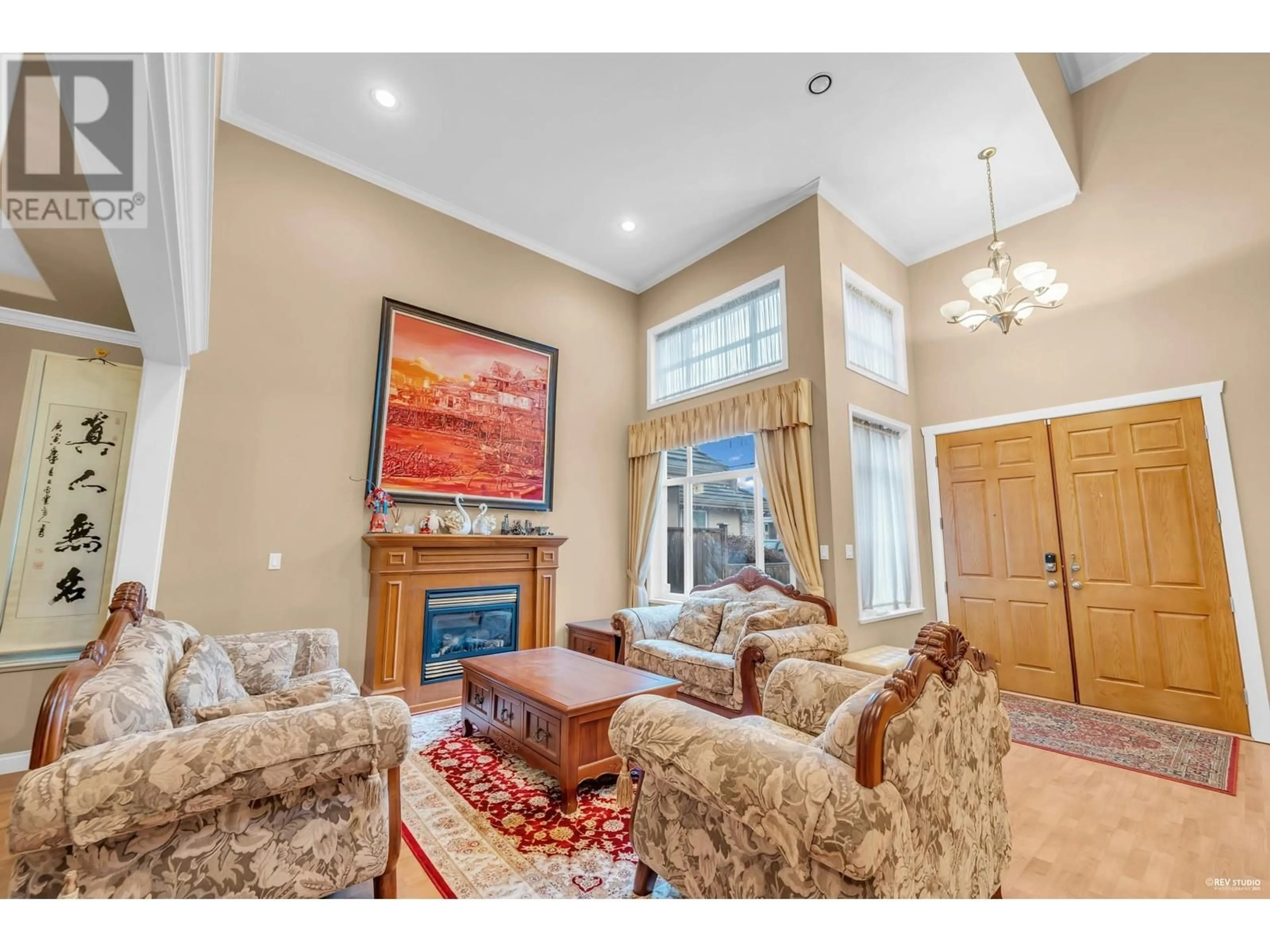 Living room with furniture, unknown for 3673 LOCKHART ROAD, Richmond British Columbia V7C1M4