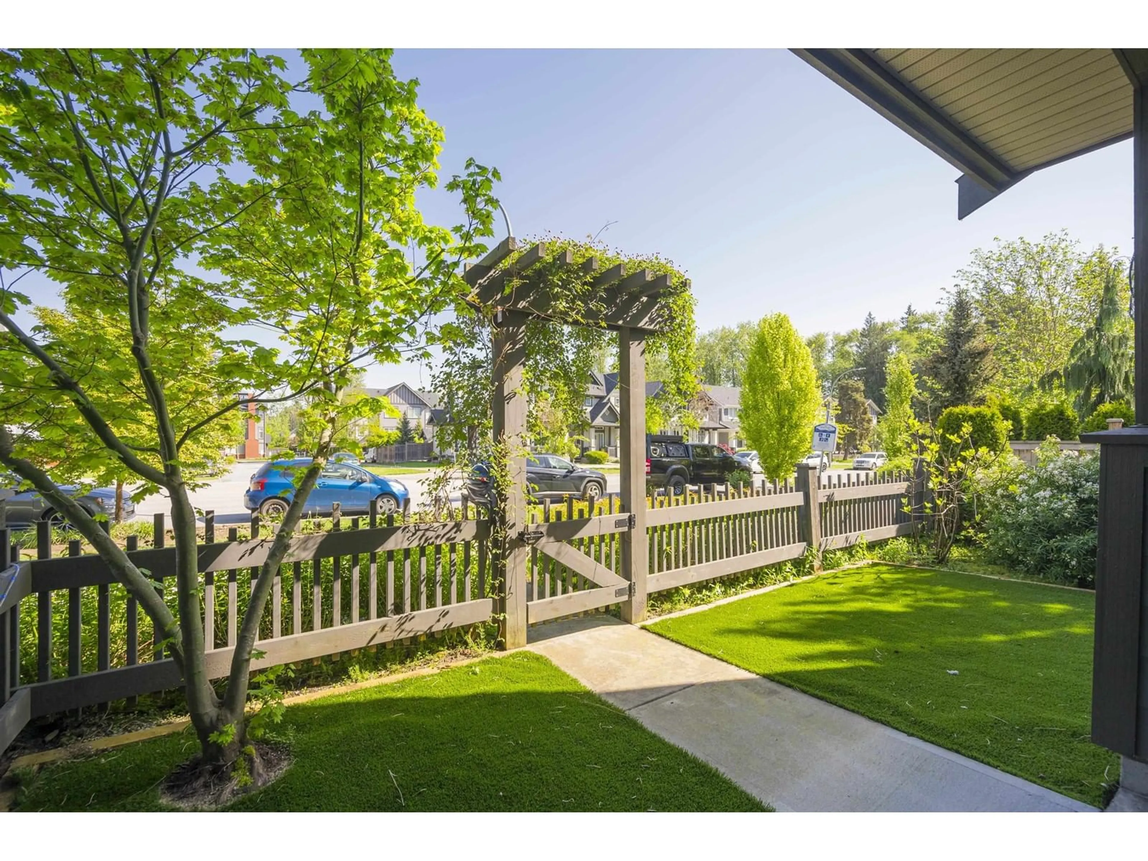 Patio, unknown for 107 - 8138 204, Langley British Columbia V2Y0T4