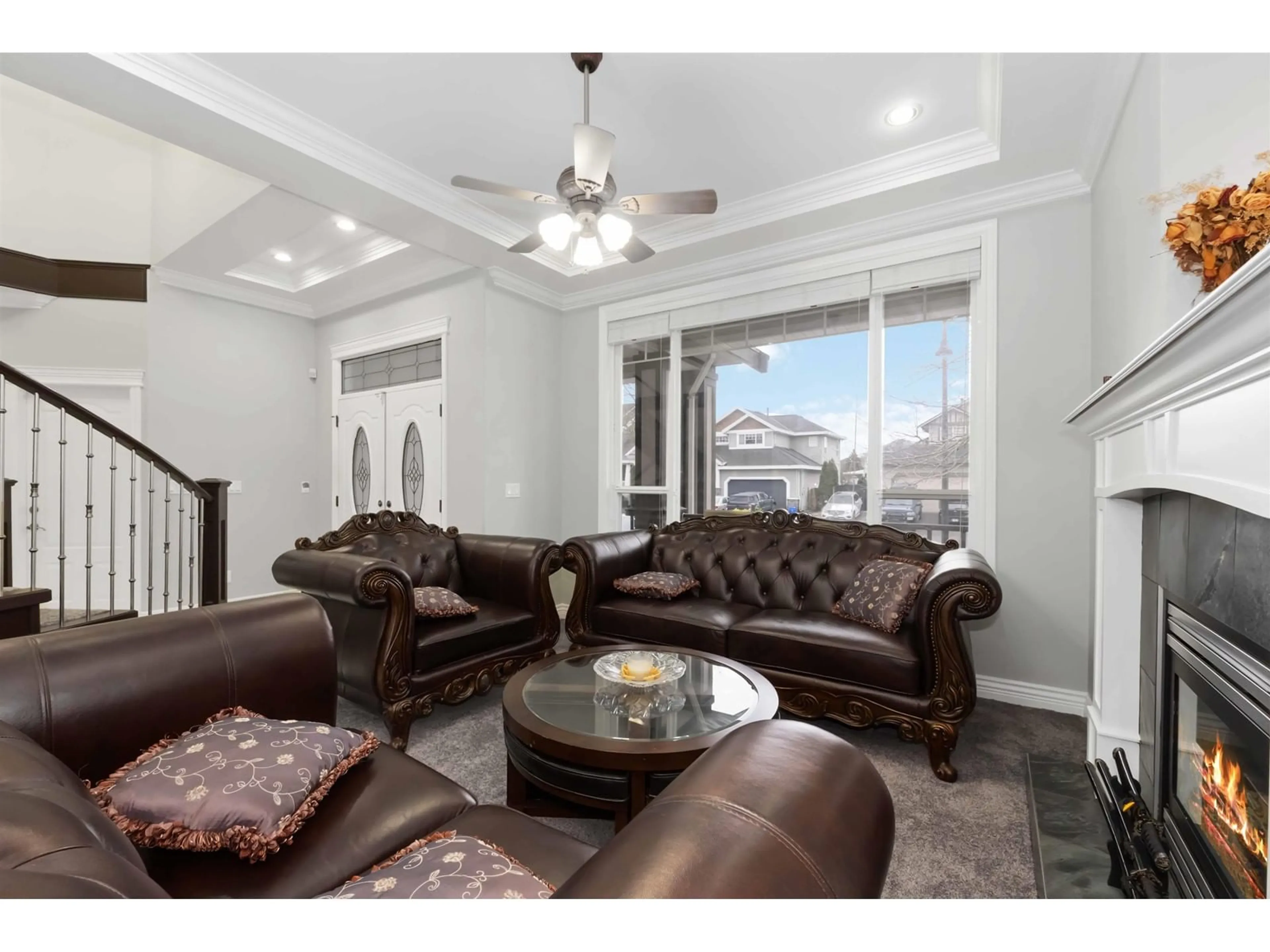 Living room with furniture, unknown for 16703 63B, Surrey British Columbia V3S0W5