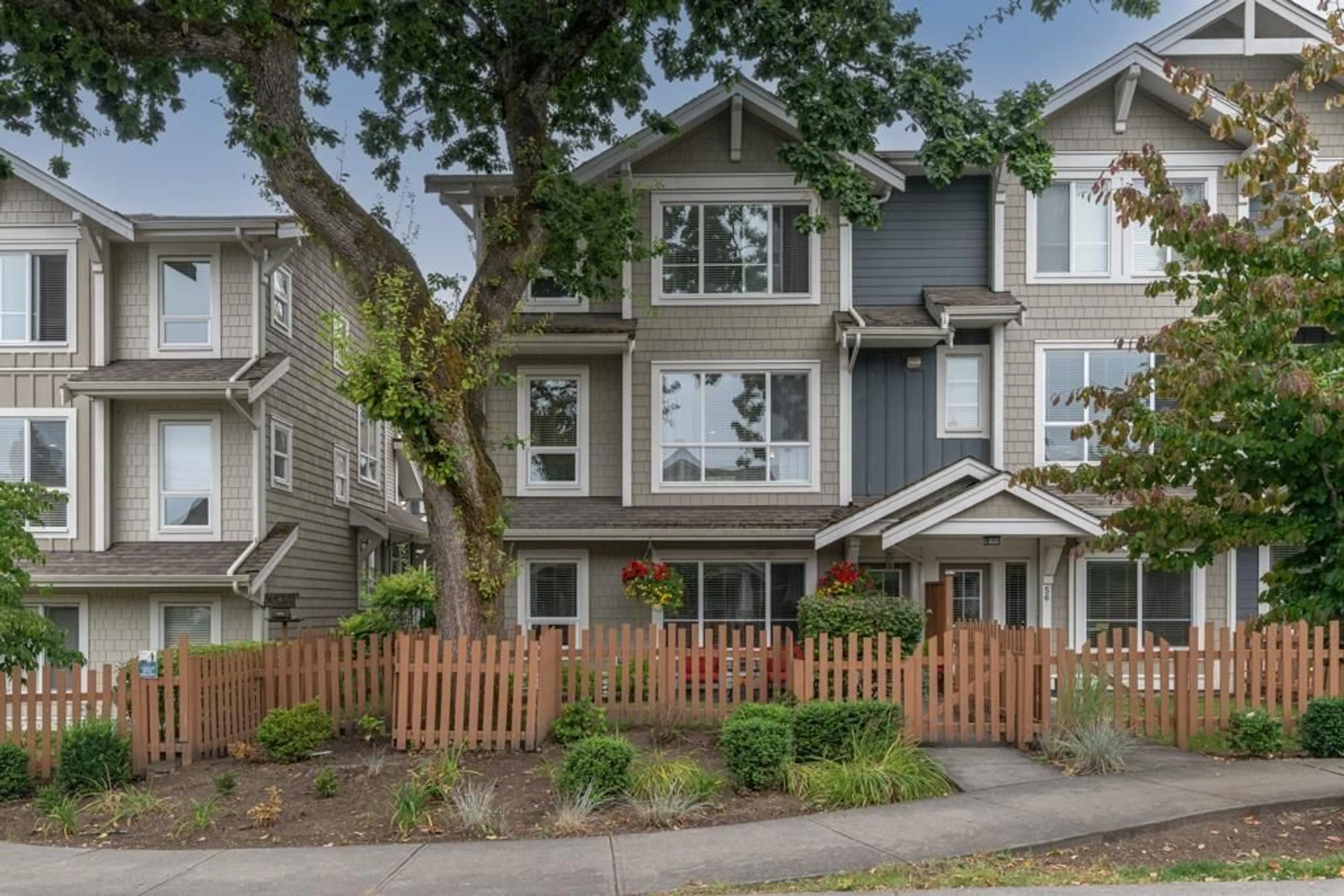 Home with vinyl exterior material, street for 55 - 7059 210, Langley British Columbia V2Y0T2