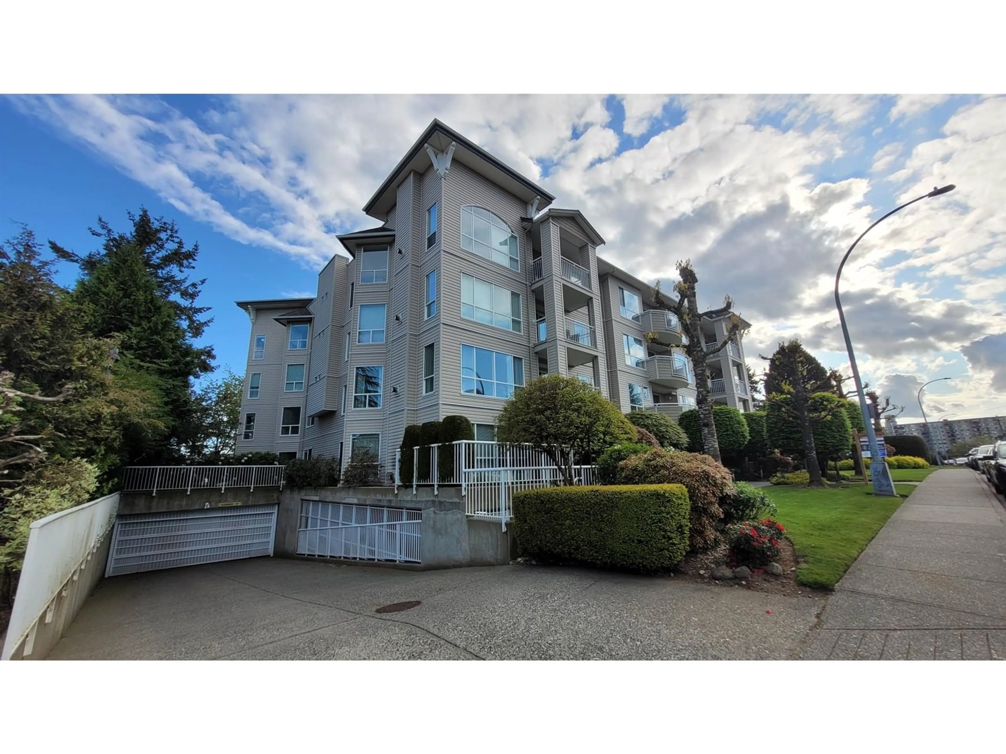 Unknown for 404 - 32120 MT WADDINGTON, Abbotsford British Columbia V2T2E8
