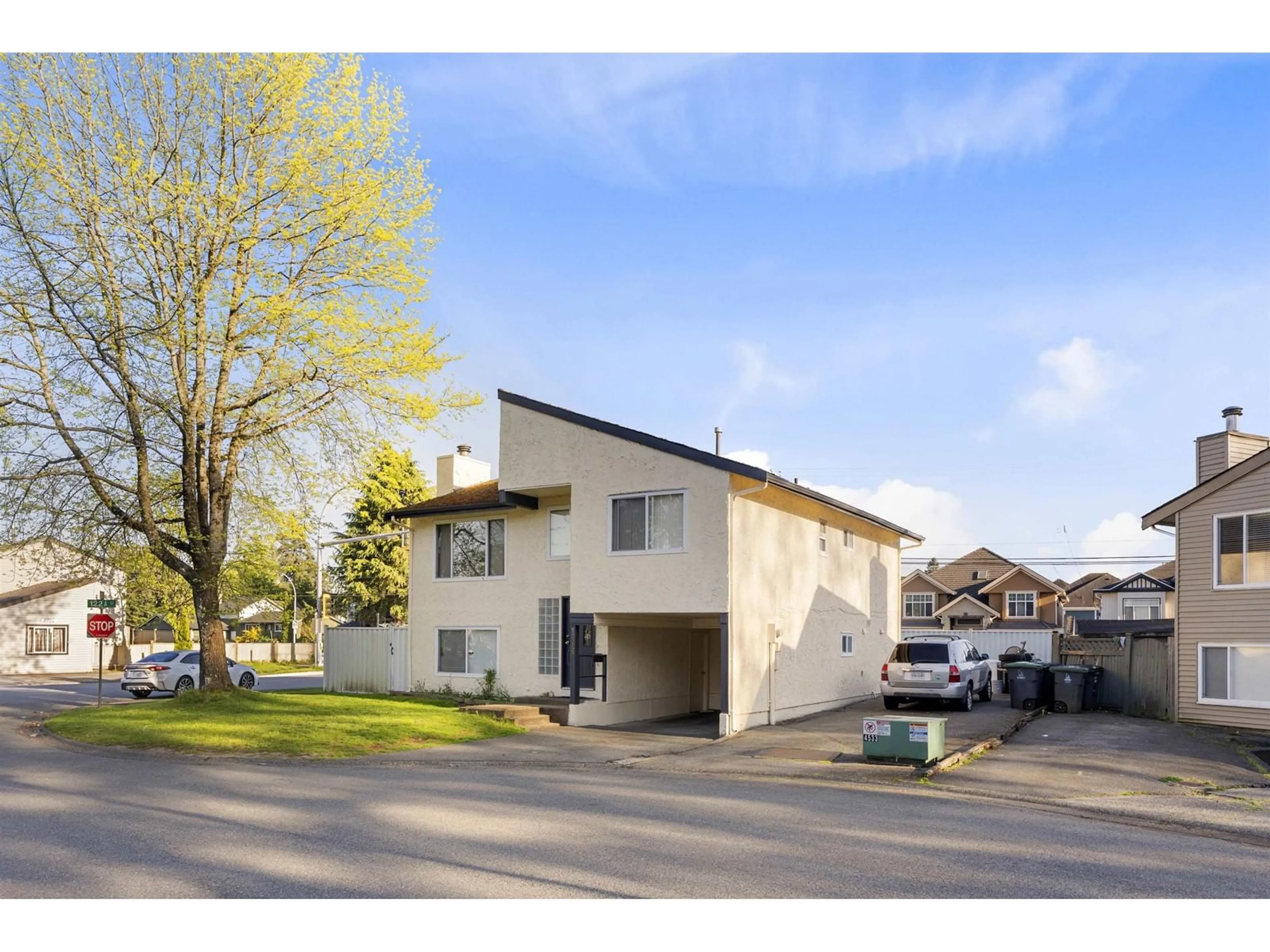 Unknown for 12248 80A, Surrey British Columbia V3W7R8
