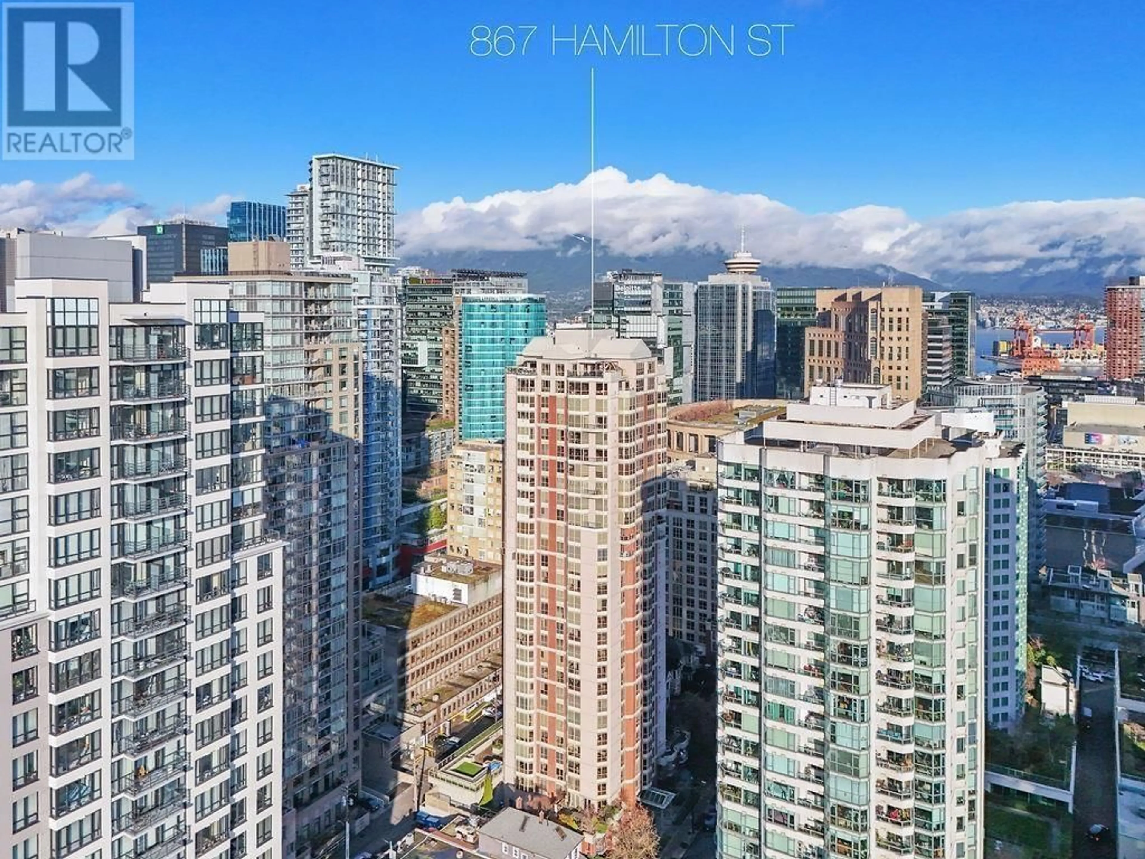 A pic from outside/outdoor area/front of a property/back of a property/a pic from drone, city buildings view from balcony for 706 - 867 HAMILTON STREET, Vancouver British Columbia V6B2R7