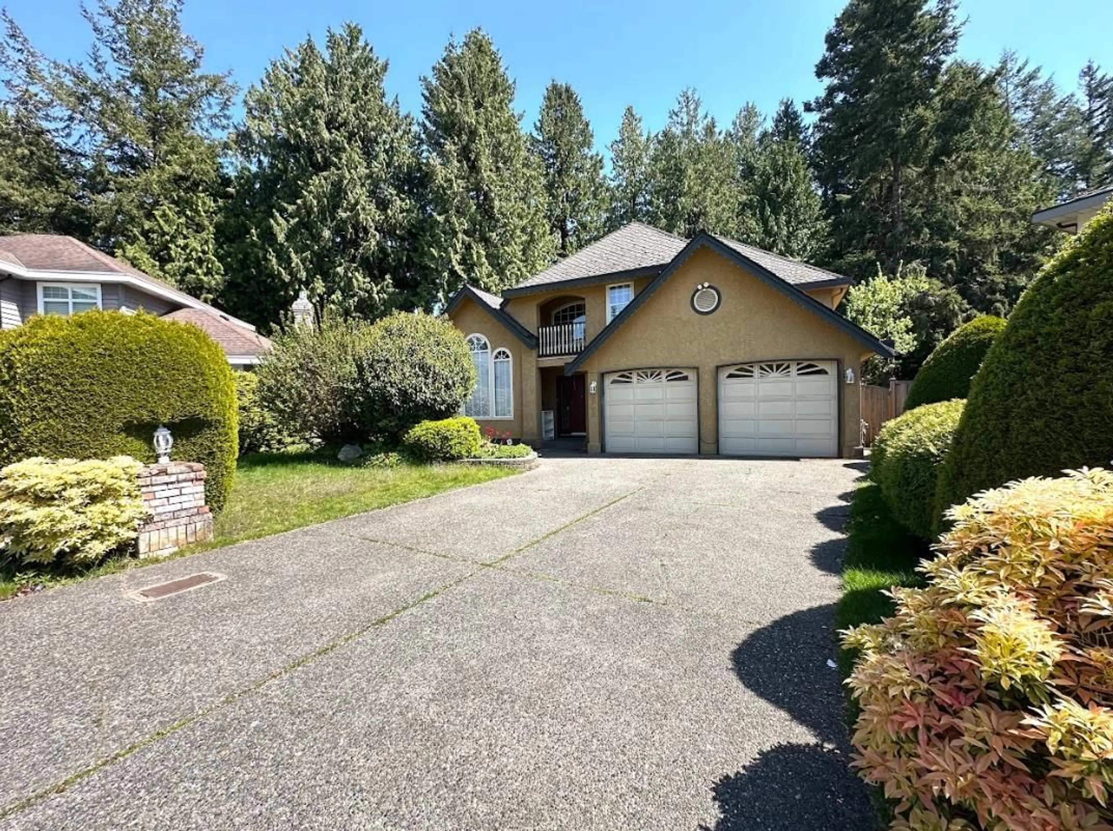 Unknown for 1640 138B, Surrey British Columbia V4A9J8