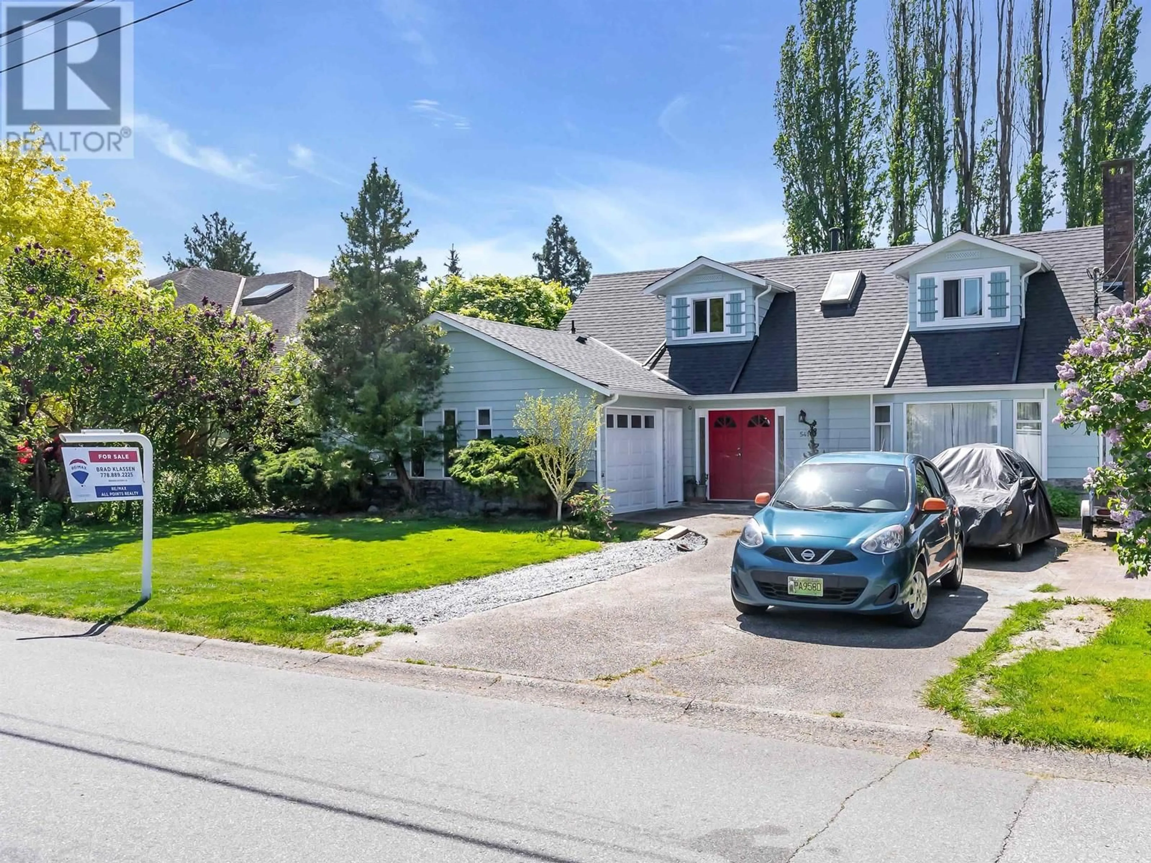 A pic from outside/outdoor area/front of a property/back of a property/a pic from drone, street for 5410 GROVE AVENUE, Delta British Columbia V4K2A7