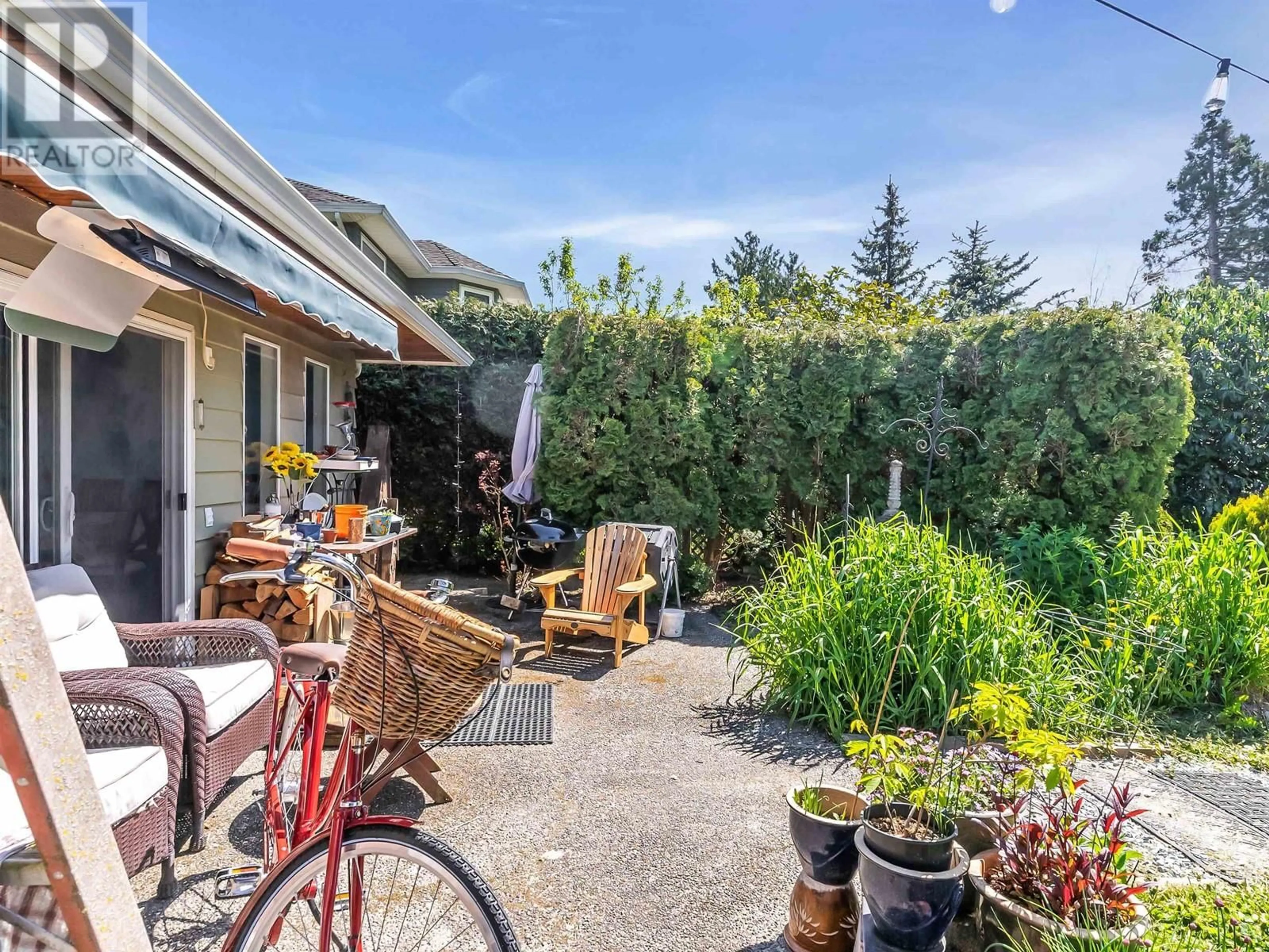 Patio, street for 5410 GROVE AVENUE, Delta British Columbia V4K2A7