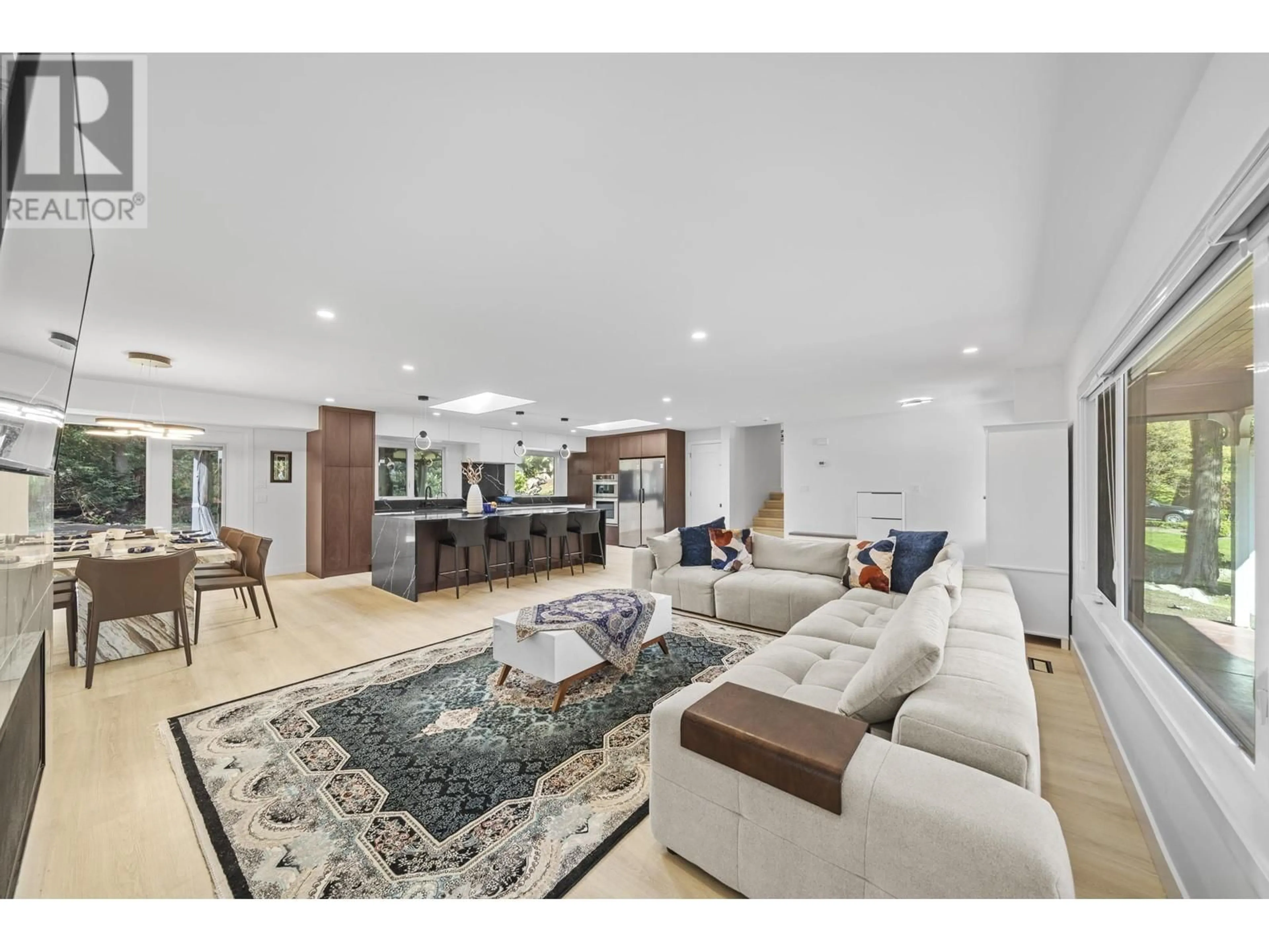 Open concept kitchen, unknown for 3965 VIEWRIDGE PLACE, West Vancouver British Columbia V7V3K7