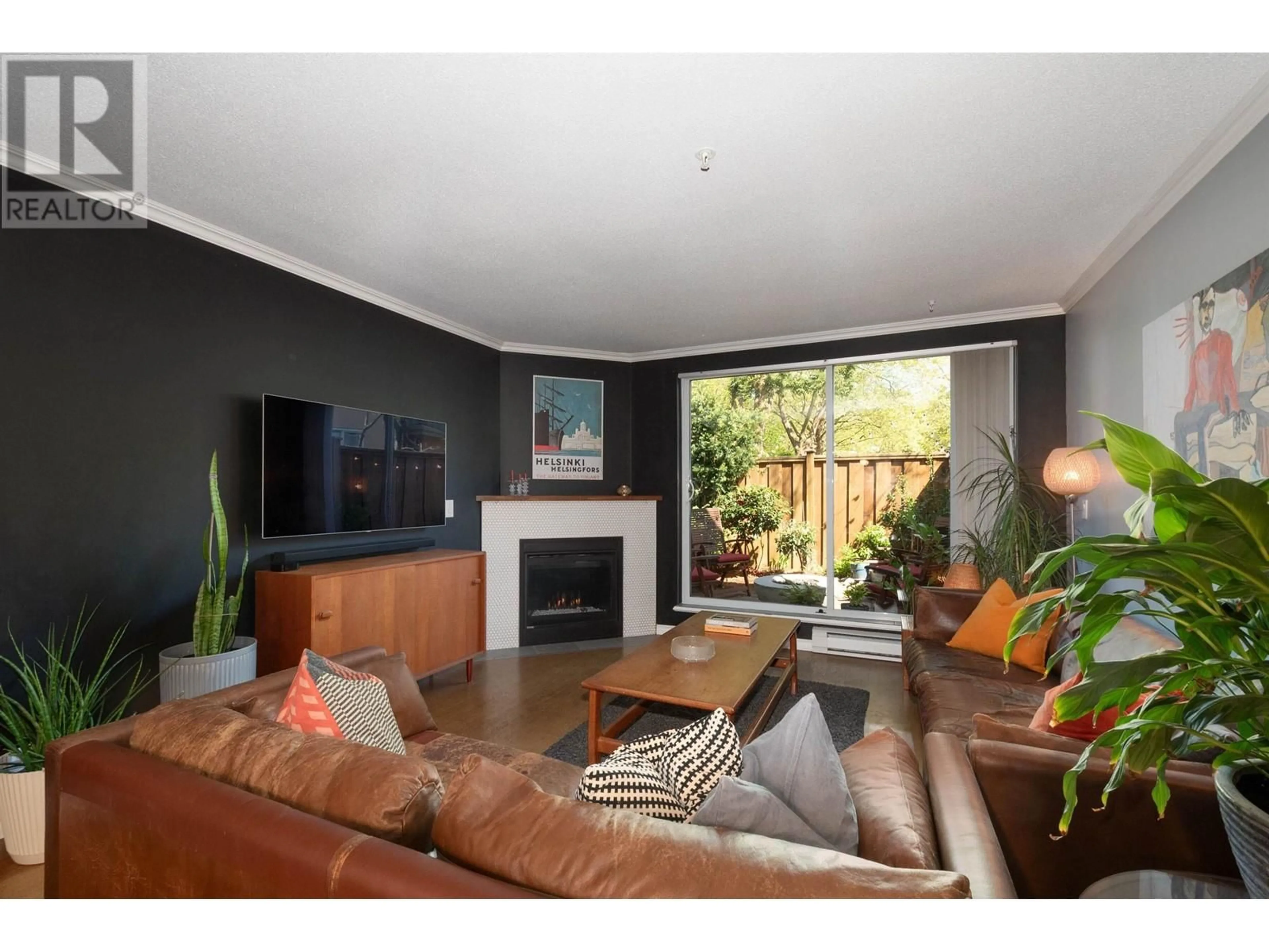 Living room with furniture, wood/laminate floor for 33 - 3439 TERRA VITA PLACE, Vancouver British Columbia V5K5H7
