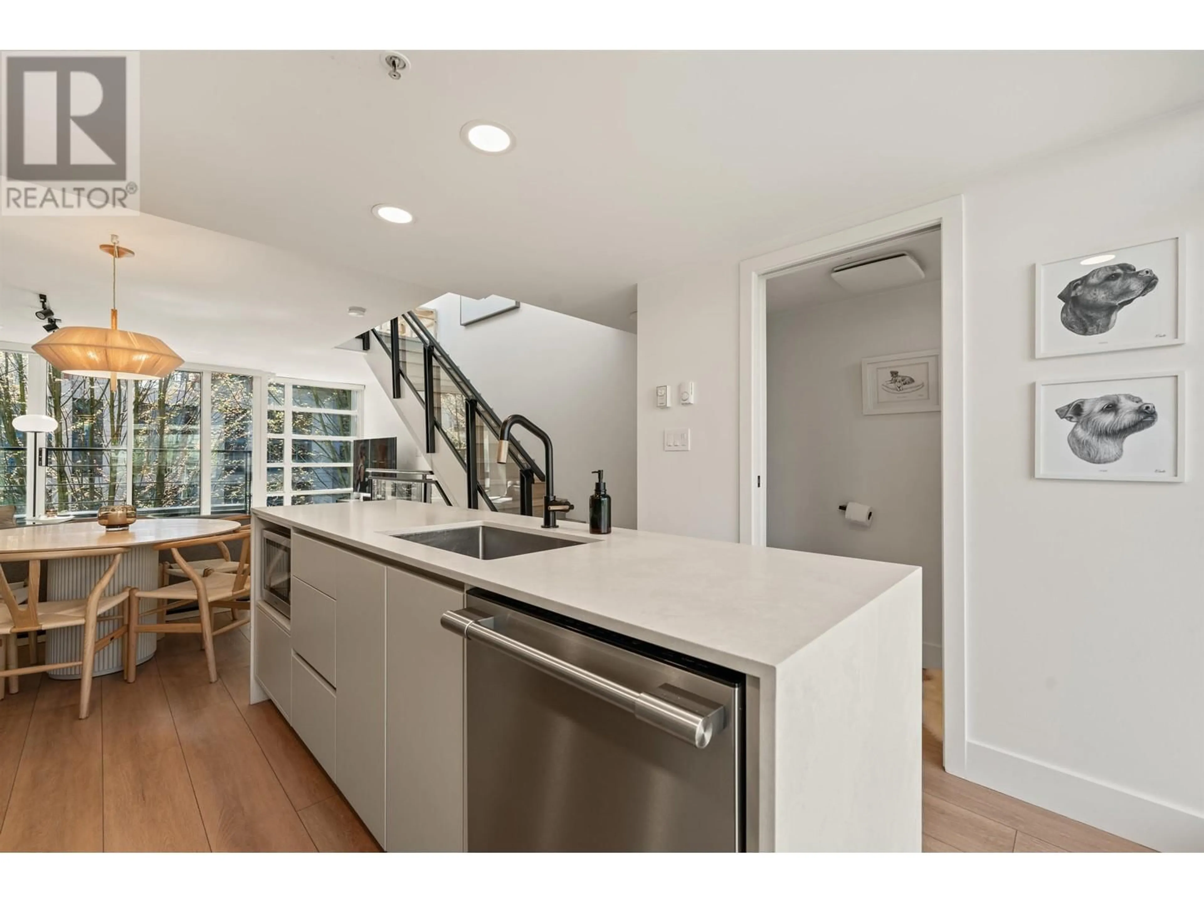 Open concept kitchen, unknown for 313 - 1255 SEYMOUR STREET, Vancouver British Columbia V6B0H1