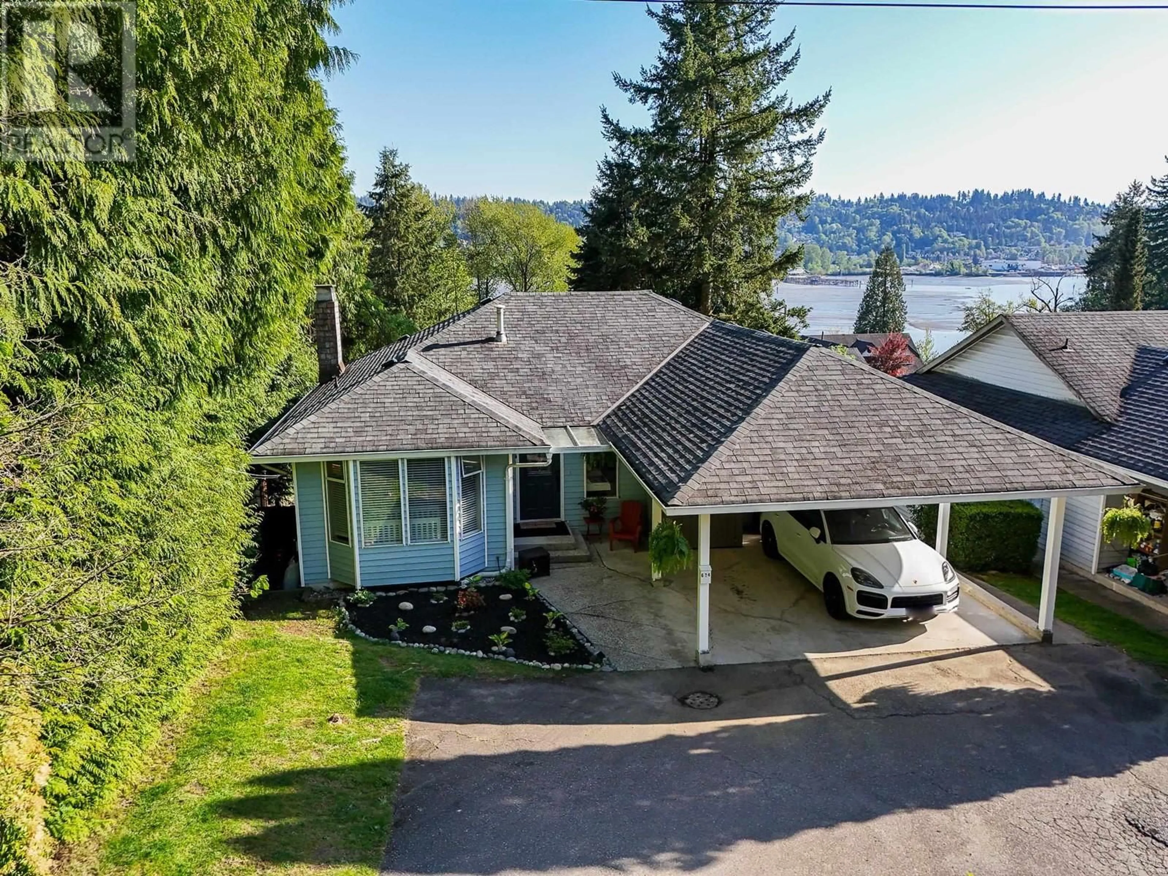 A pic from outside/outdoor area/front of a property/back of a property/a pic from drone, water/lake/river/ocean view for 624 IOCO ROAD, Port Moody British Columbia V3H2W2