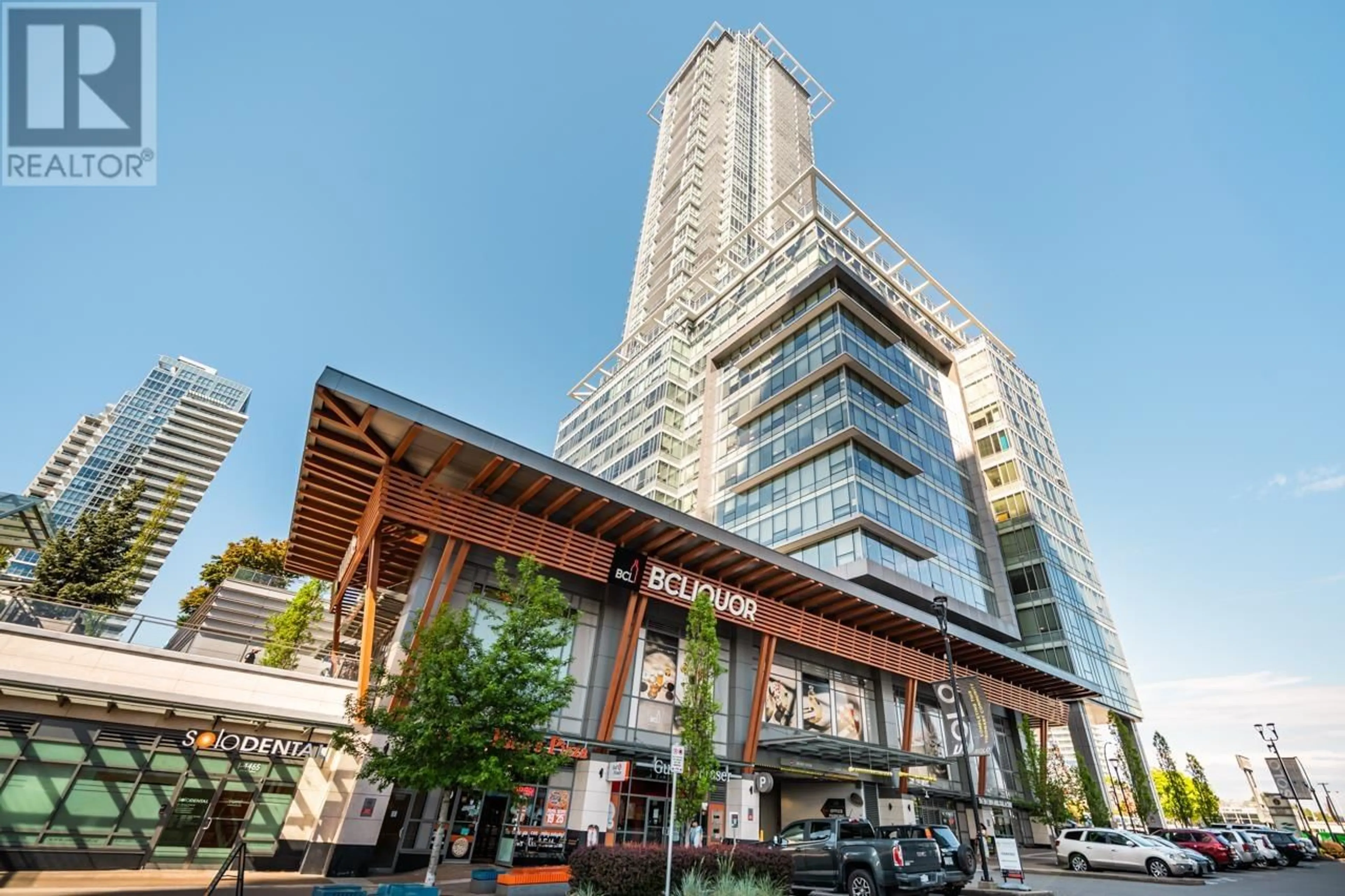 Patio, building for 2303 - 4485 SKYLINE DRIVE, Burnaby British Columbia V5C0J2