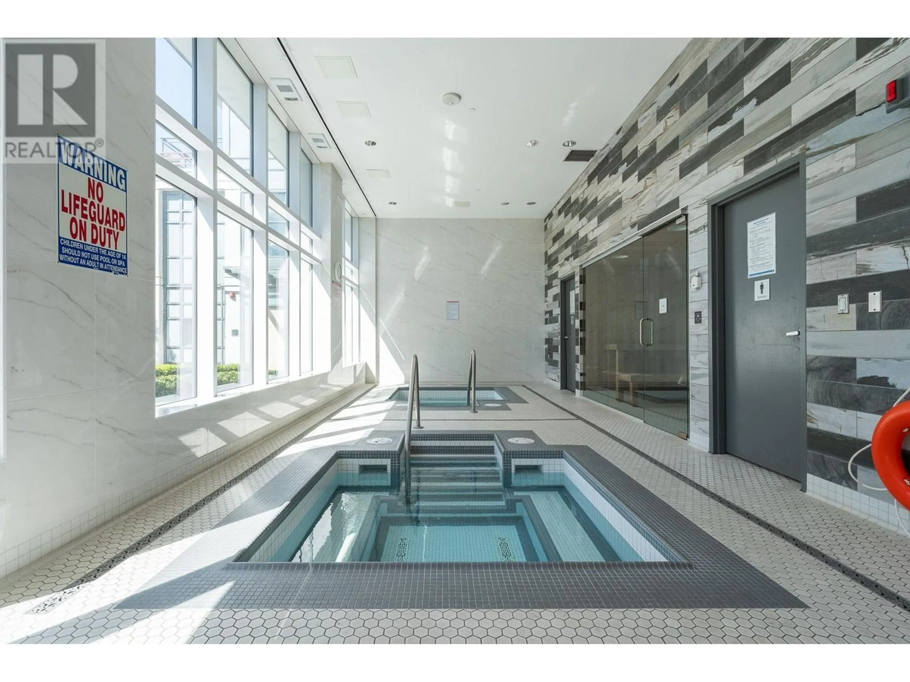 Pool for 1706 - 4900 LENNOX LANE, Burnaby British Columbia V5H0G9