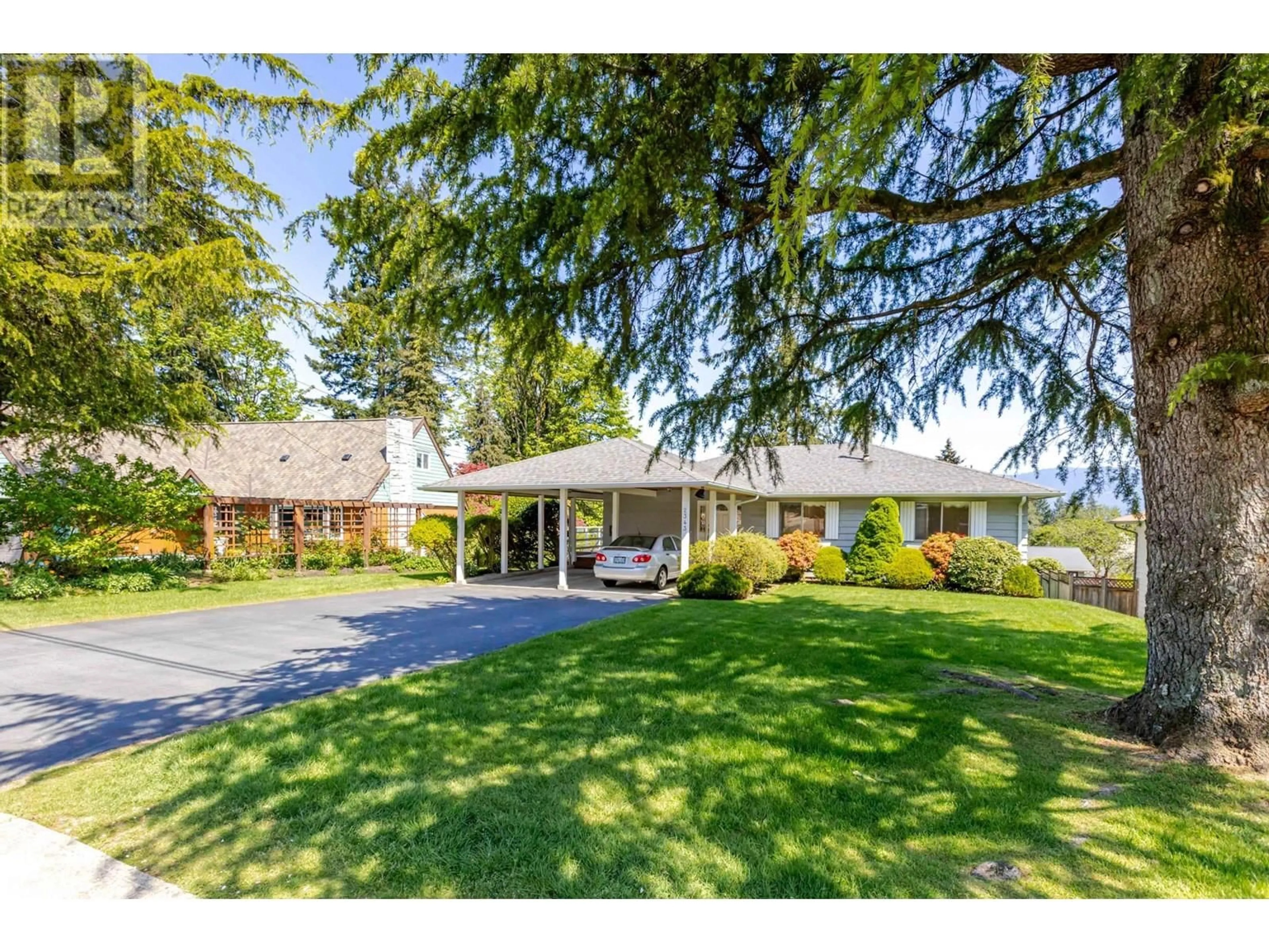 A pic from outside/outdoor area/front of a property/back of a property/a pic from drone, unknown for 2343 ROGERSON DRIVE, Coquitlam British Columbia V3J6Y1